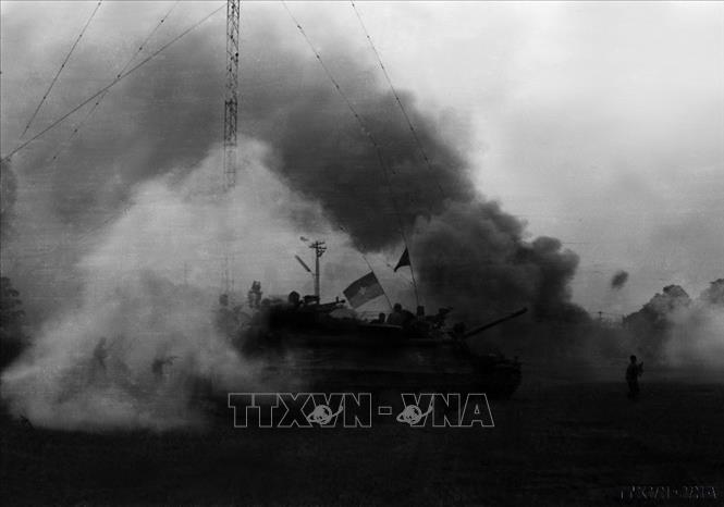 Ngày 24 4 1975 Quân ta bao vây Sài Gòn trên tất cả các hướng