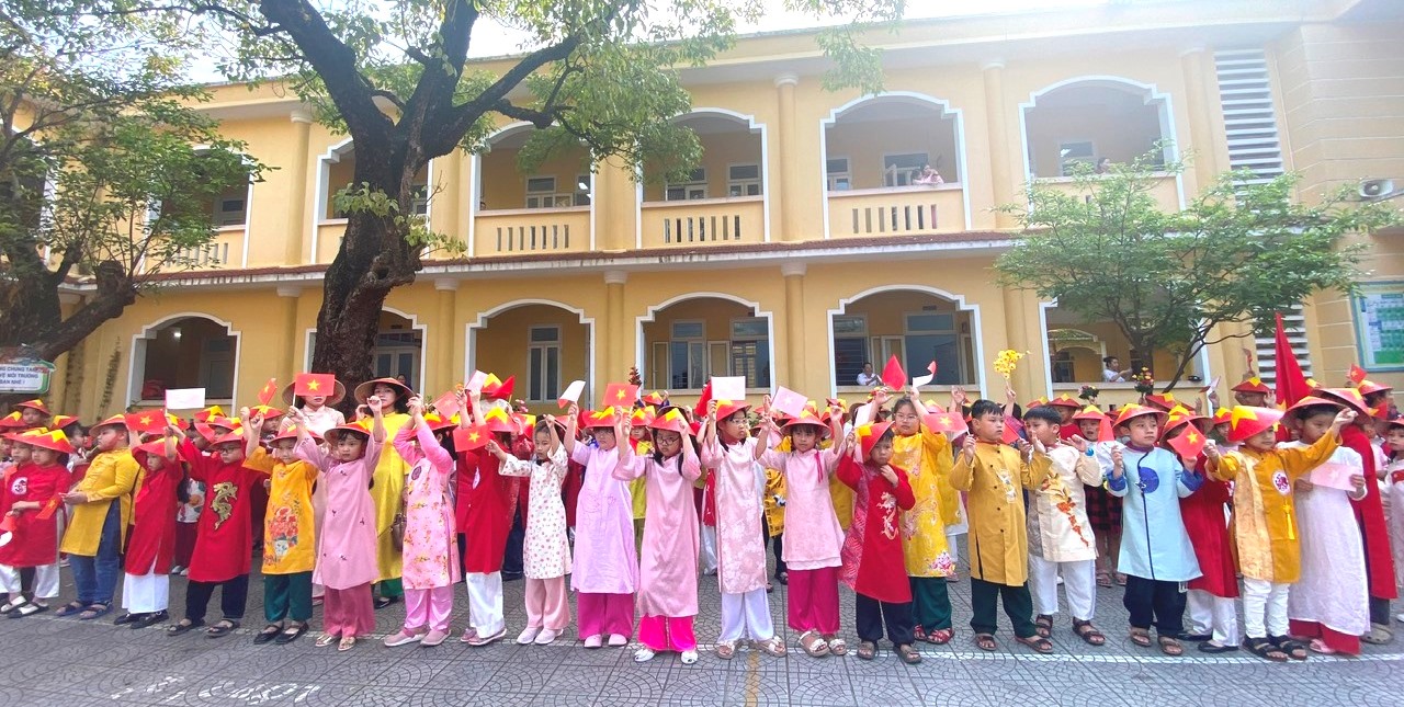 “Tự hào Việt Nam”