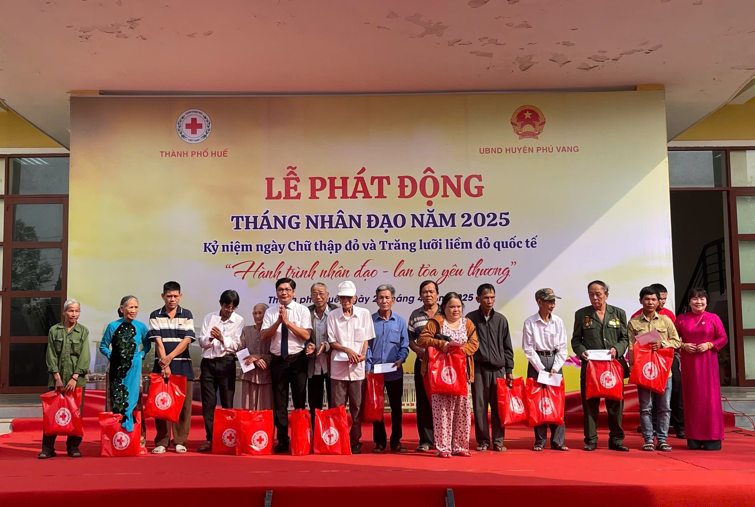 Phát động Tháng Nhân đạo năm 2025