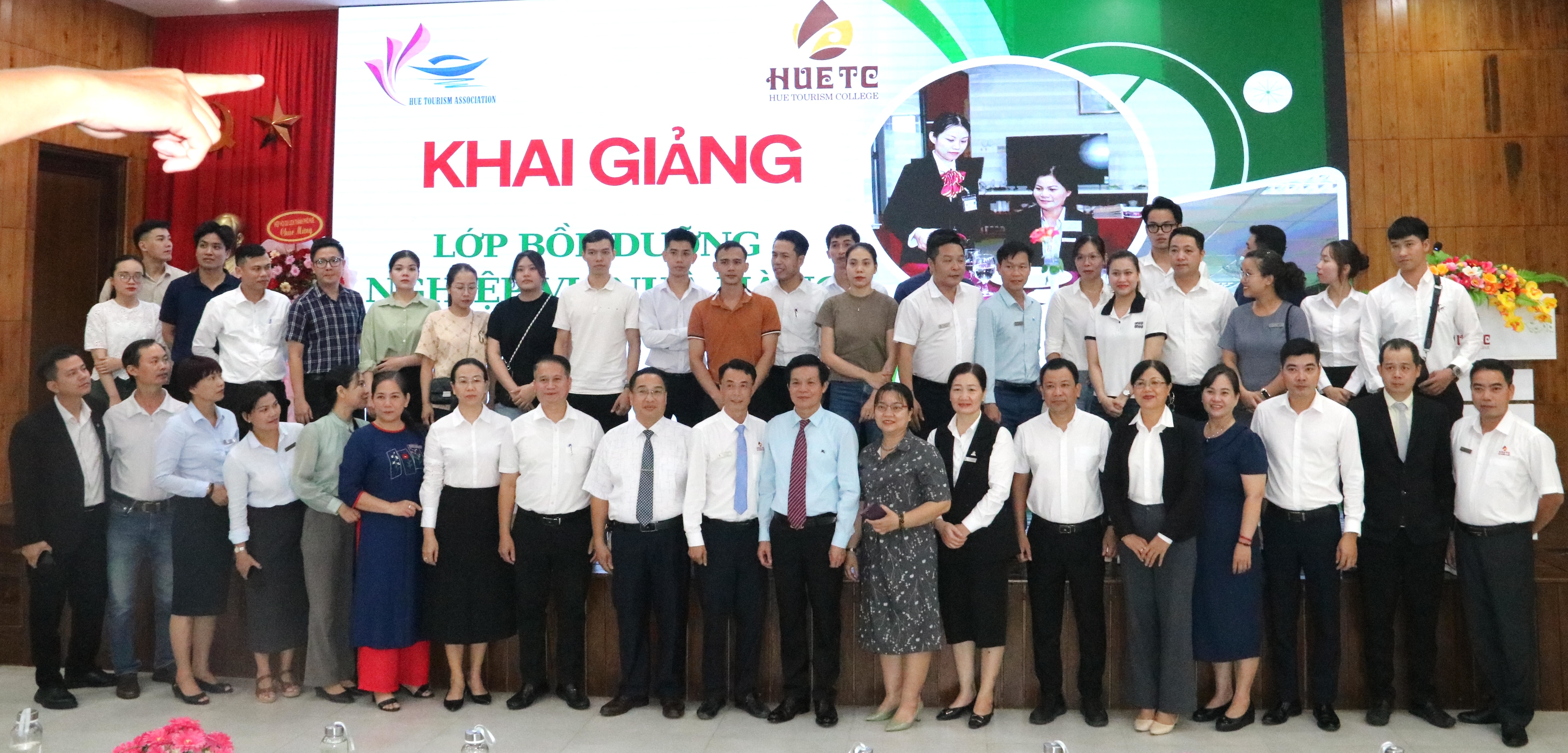 Đào tạo nghiệp vụ du lịch cho nhân viên 21 khách sạn, nhà hàng