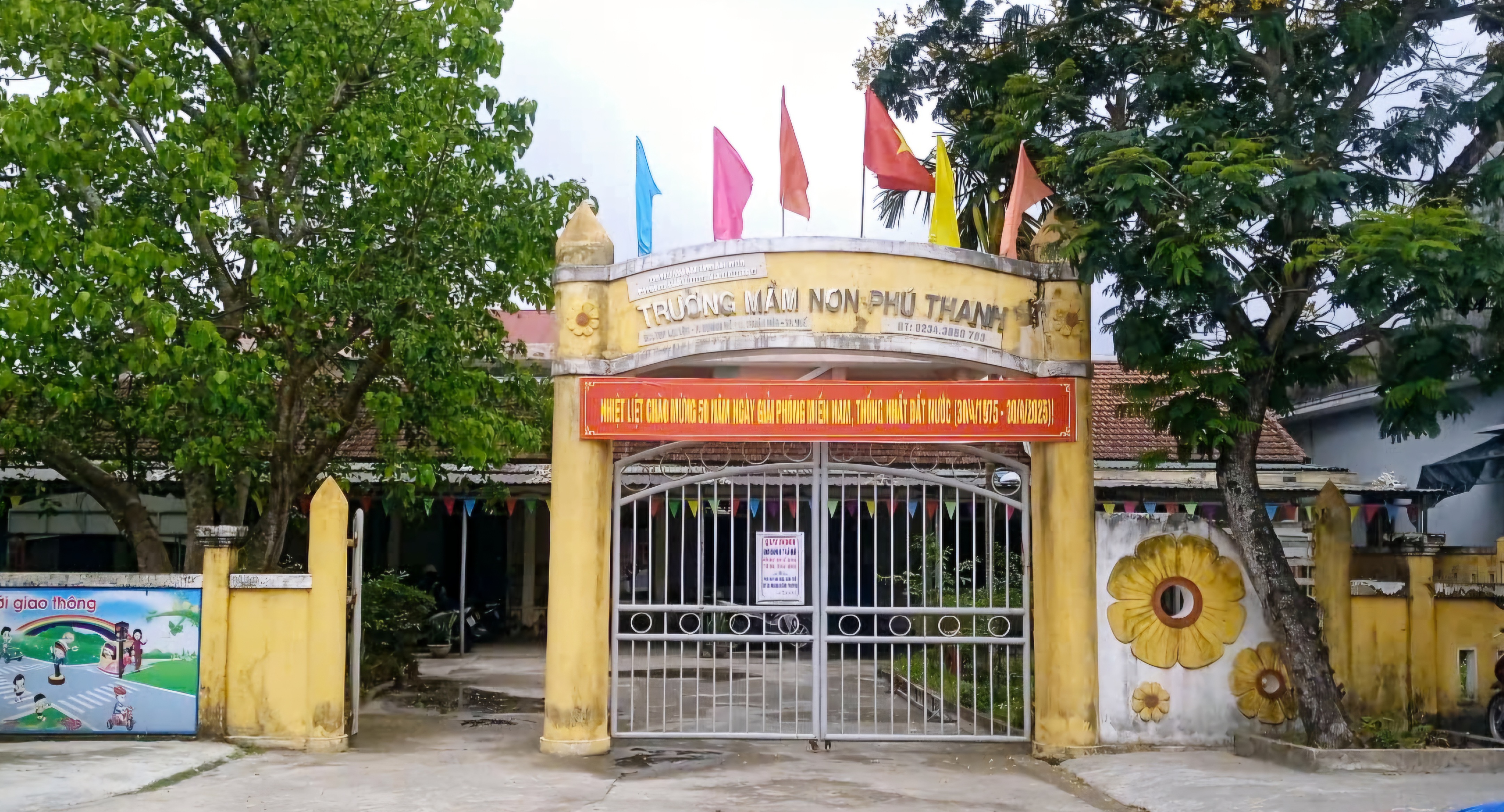 Cách chức Phó Bí thư Chi bộ, Phó Hiệu trưởng Trường Mầm non Phú Thanh