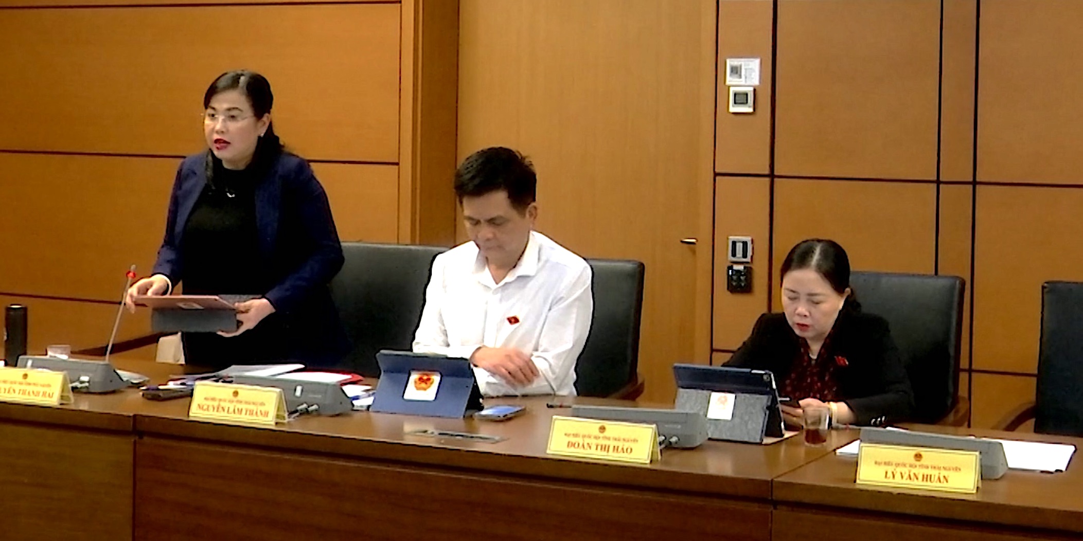 Xử phạt hành chính cần rắn hơn để không ai dám vi phạm