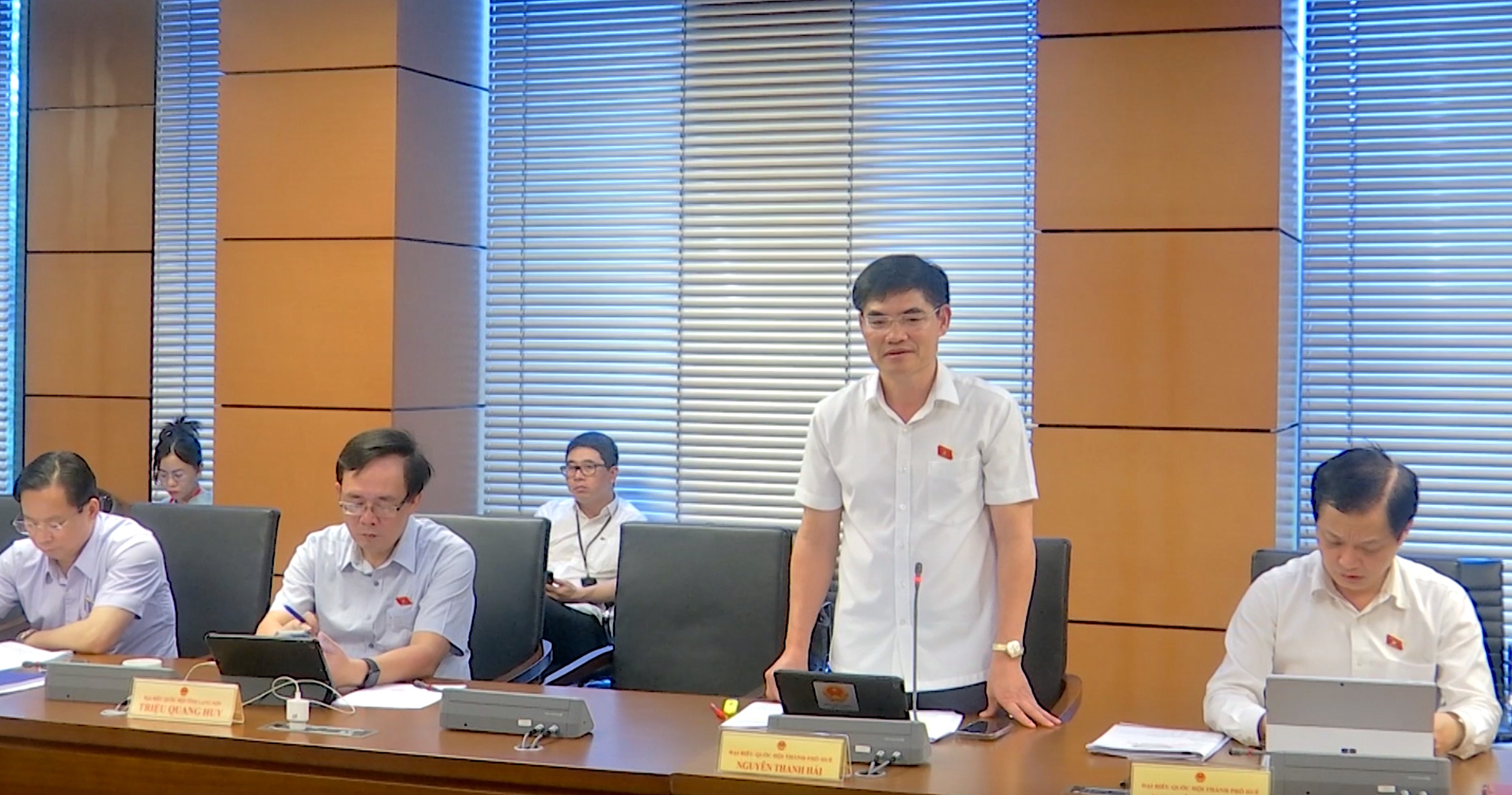 Luật cần rõ ràng, nhân văn và thận trọng