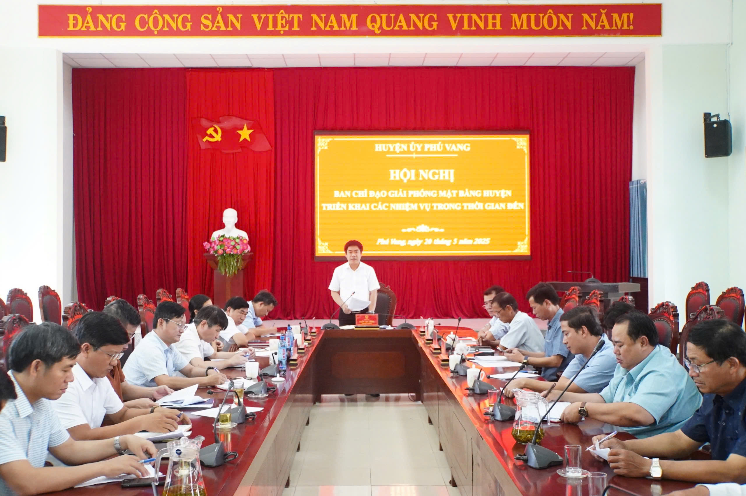 Bàn giải pháp đẩy nhanh giải phóng mặt bằng, đảm bảo tiến độ các dự án