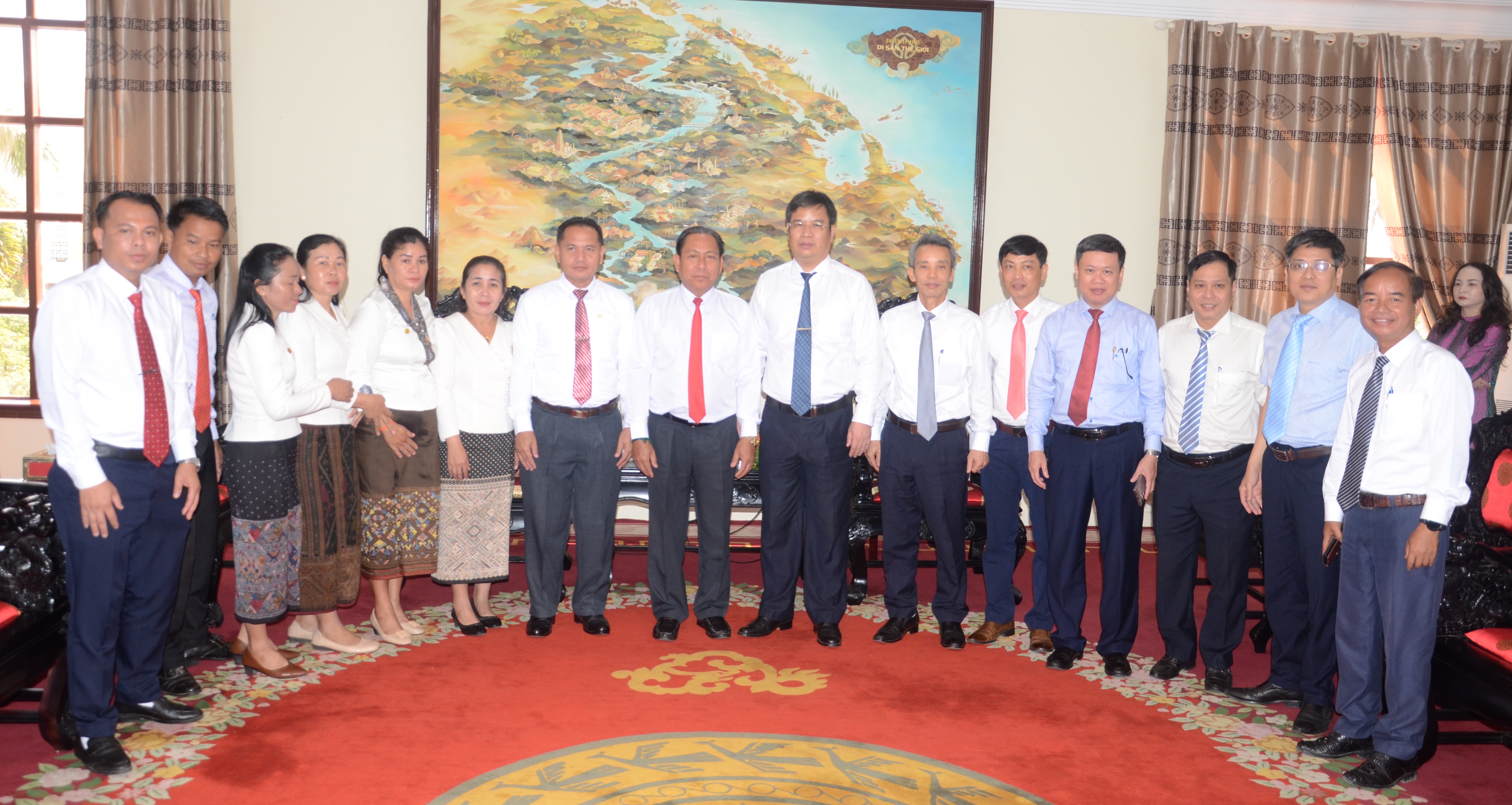 Thắt chặt tình hữu nghị giữa TP Huế và tỉnh Salavan