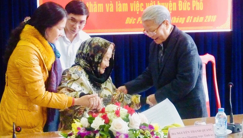 Xây dựng quê hương Sa Huỳnh phát triển vững mạnh