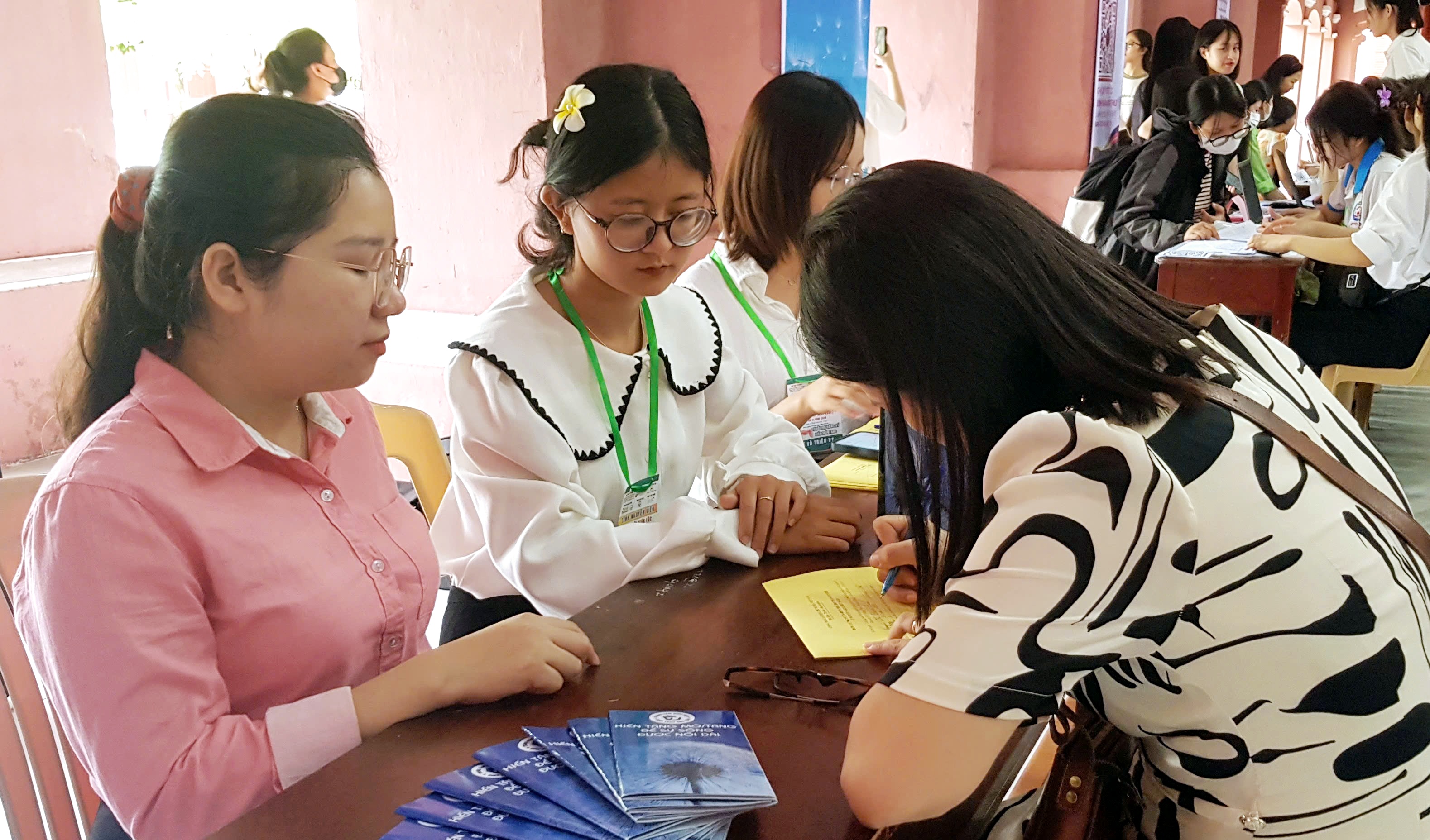 Tuyên truyền đăng ký hiến mô, tạng cho bệnh nhân và người nhà bệnh nhân