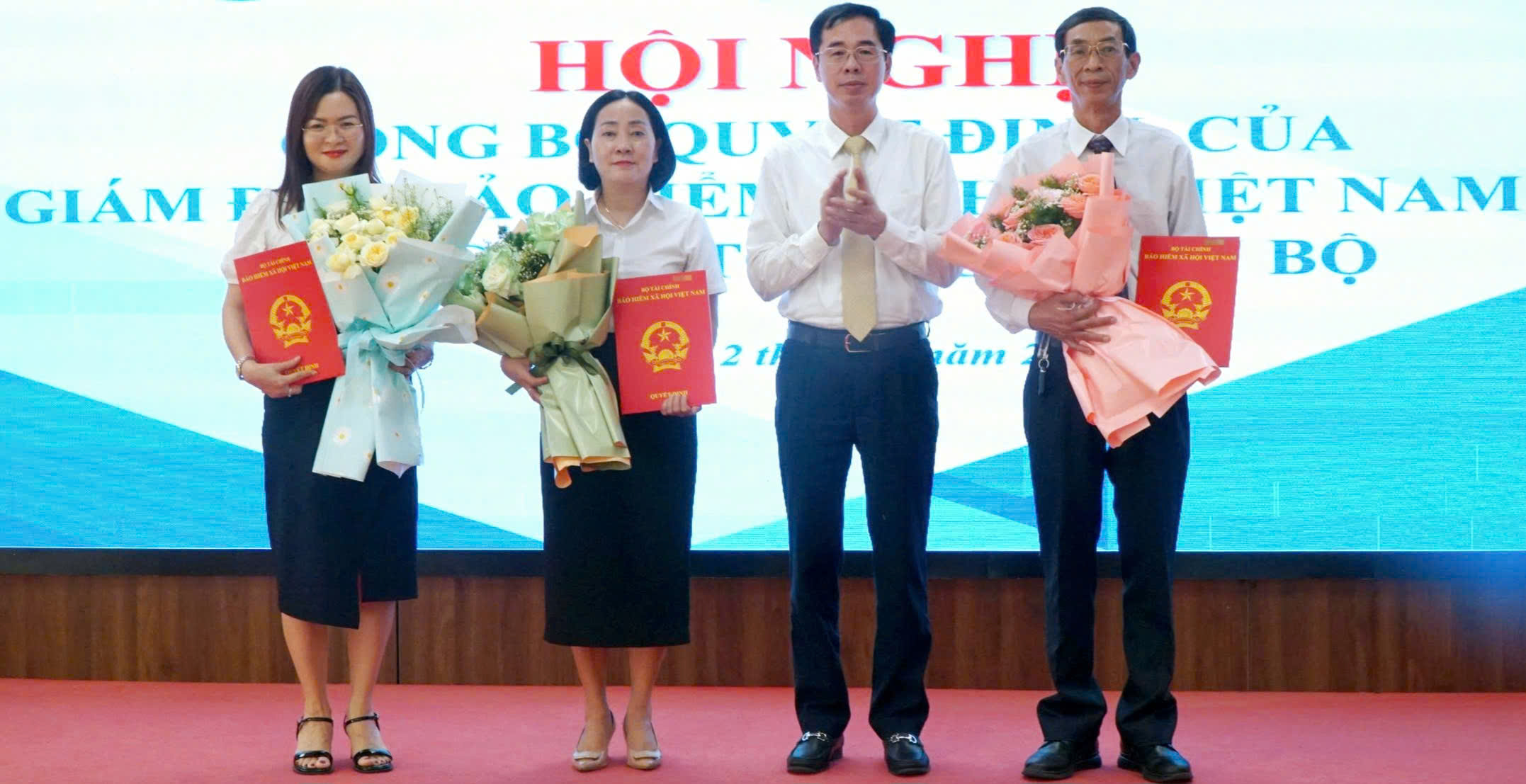 Ông Nguyễn Viết Dũng được bổ nhiệm làm Giám đốc Bảo hiểm xã hội khu vực XX