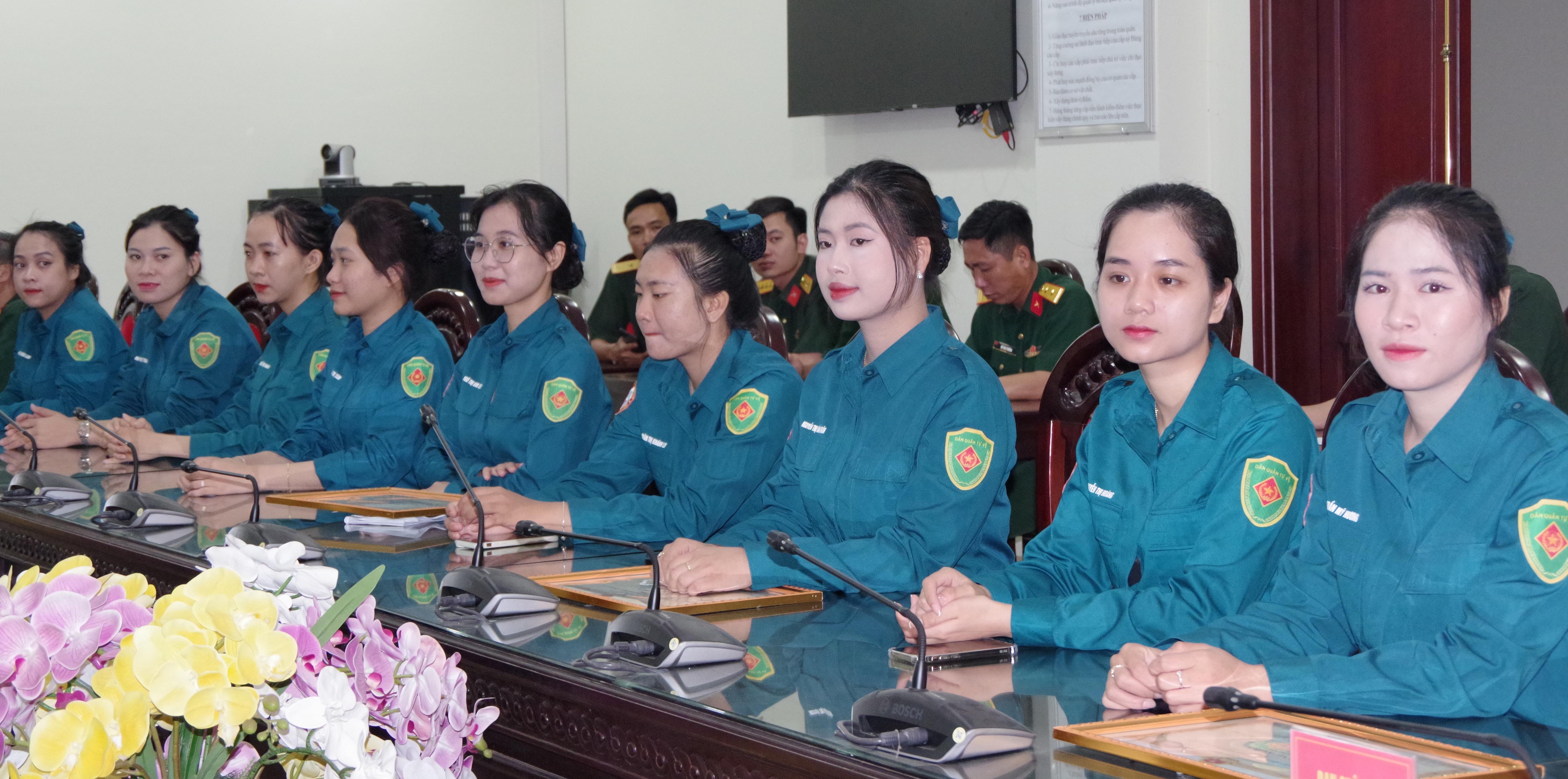 Khen thưởng lực lượng diễu binh, diễu hành kỷ niệm 50 năm Ngày giải phóng miền Nam