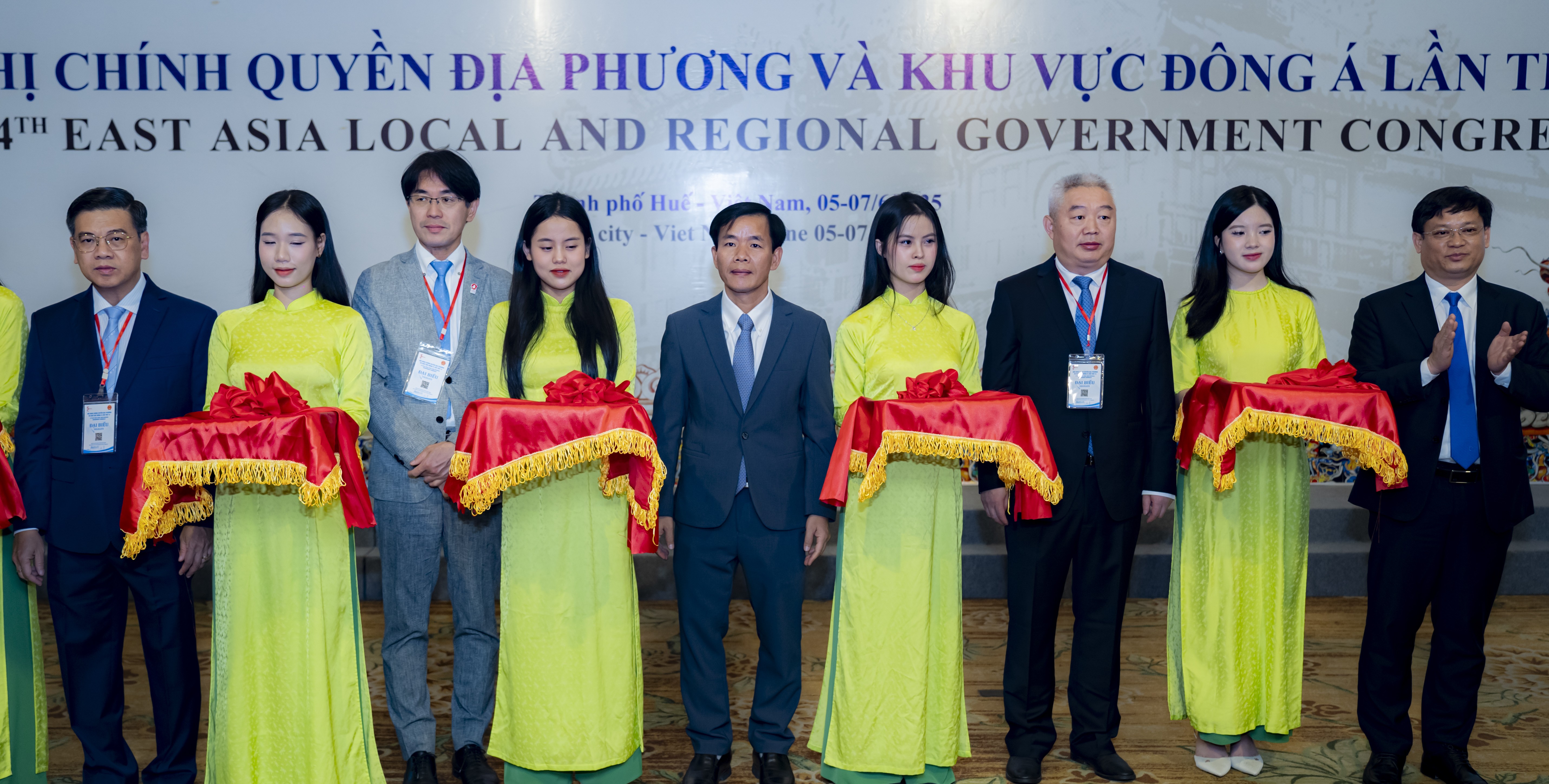 Gặp mặt các trưởng đoàn tham dự Hội nghị Chính quyền Địa phương và Khu vực Đông Á lần thứ 14