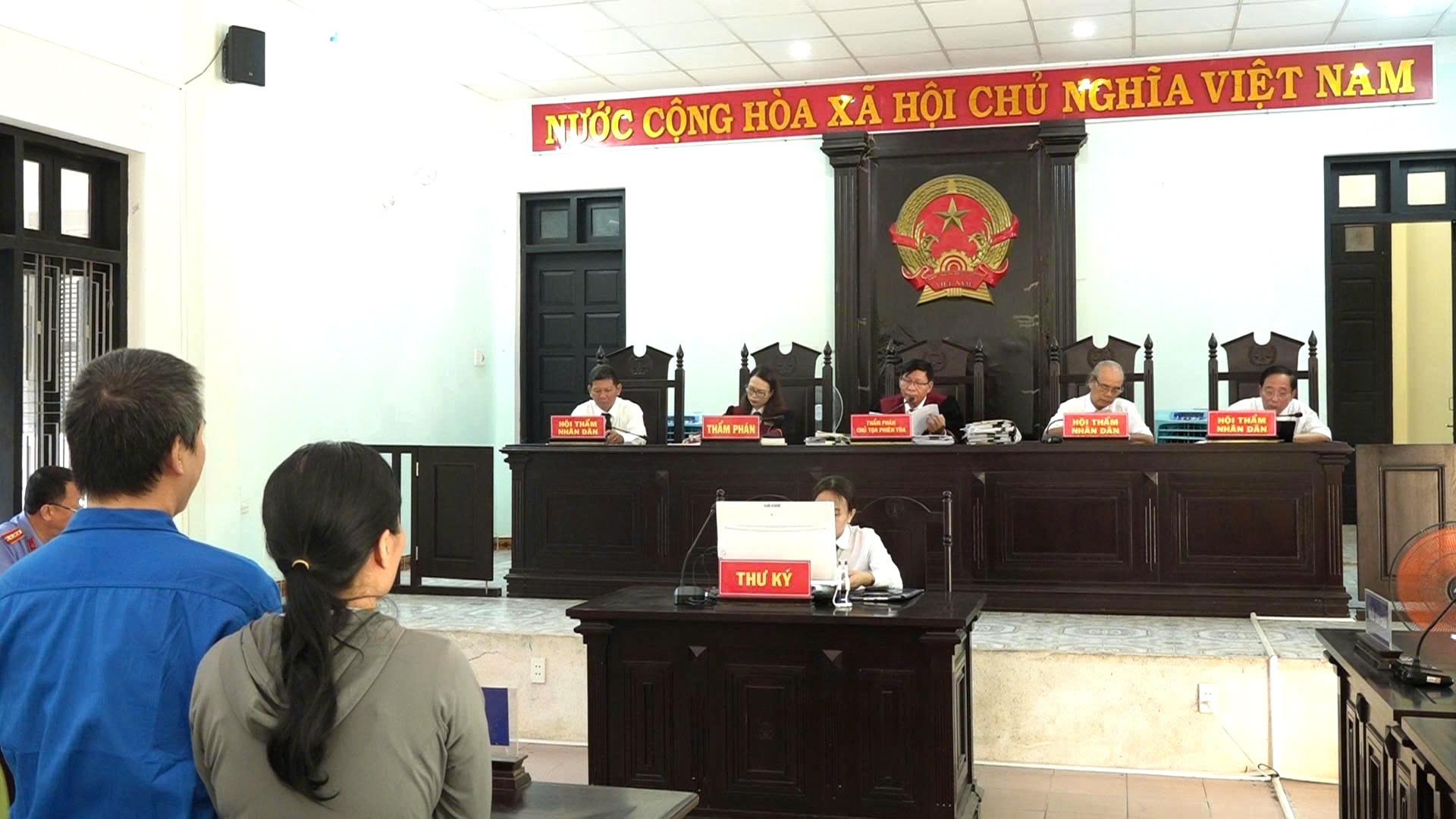 Xét xử hai vụ án chiếm đoạt tài sản với số tiền lớn