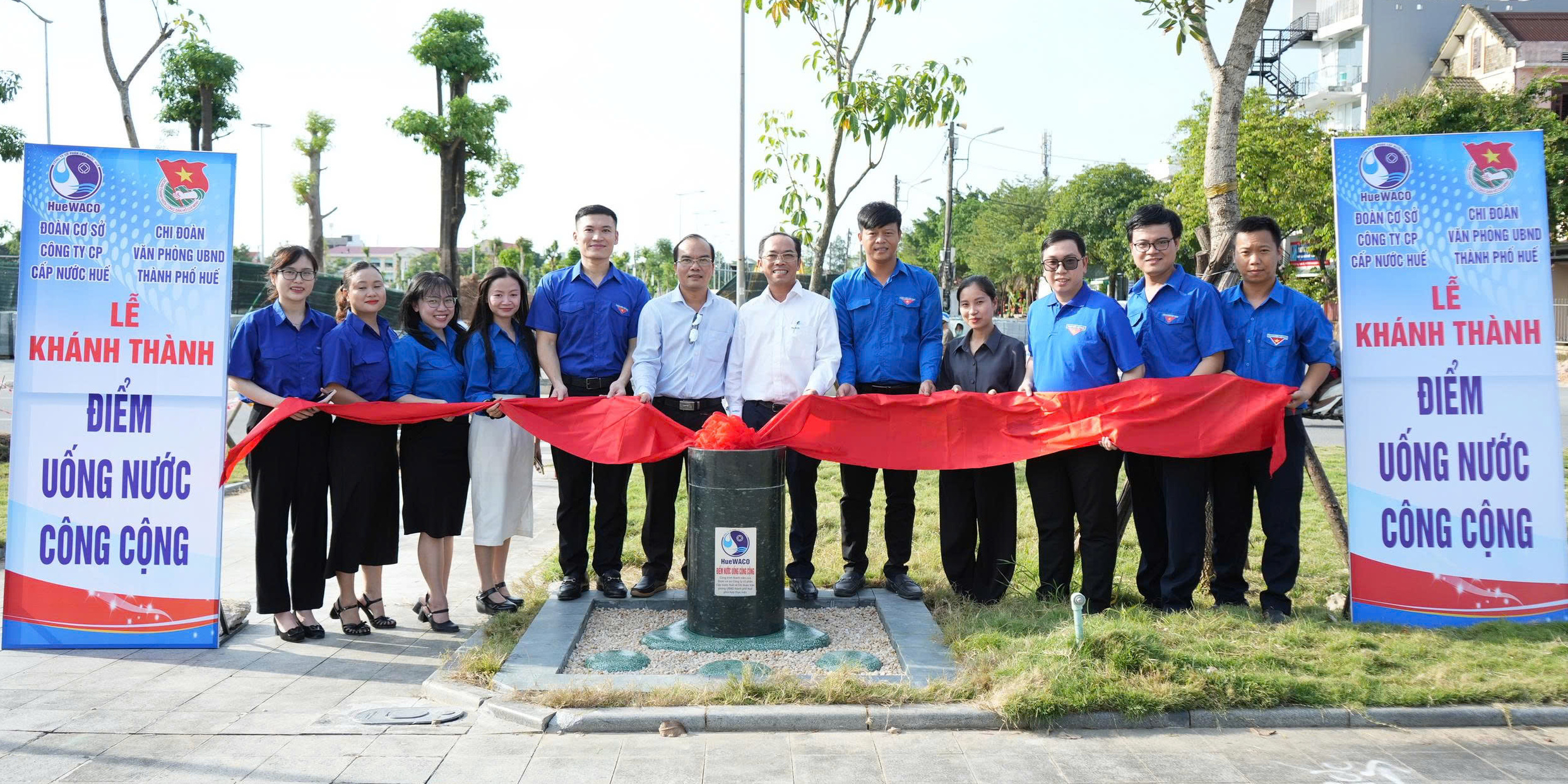 Khánh thành “Điểm uống nước công cộng” trên tuyến đường Tố Hữu