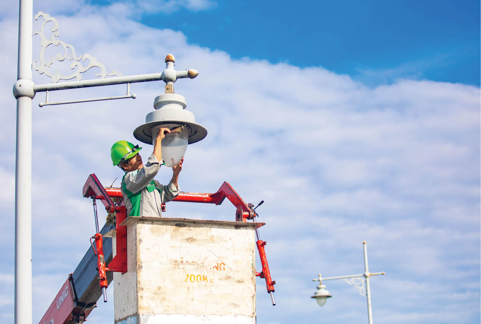 Để Huế thêm điểm nhấn về đêm