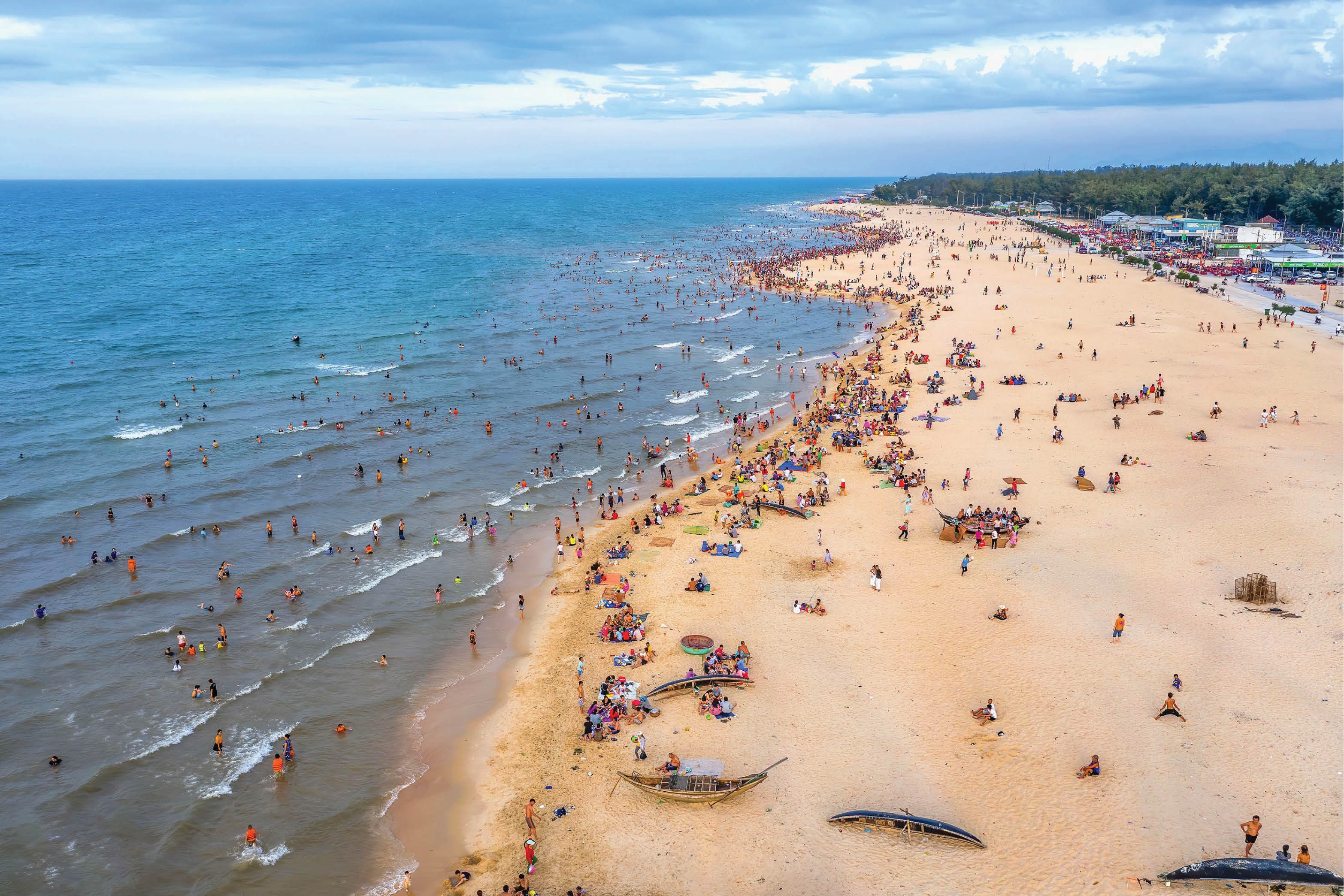 Biển Huế “say lòng người”