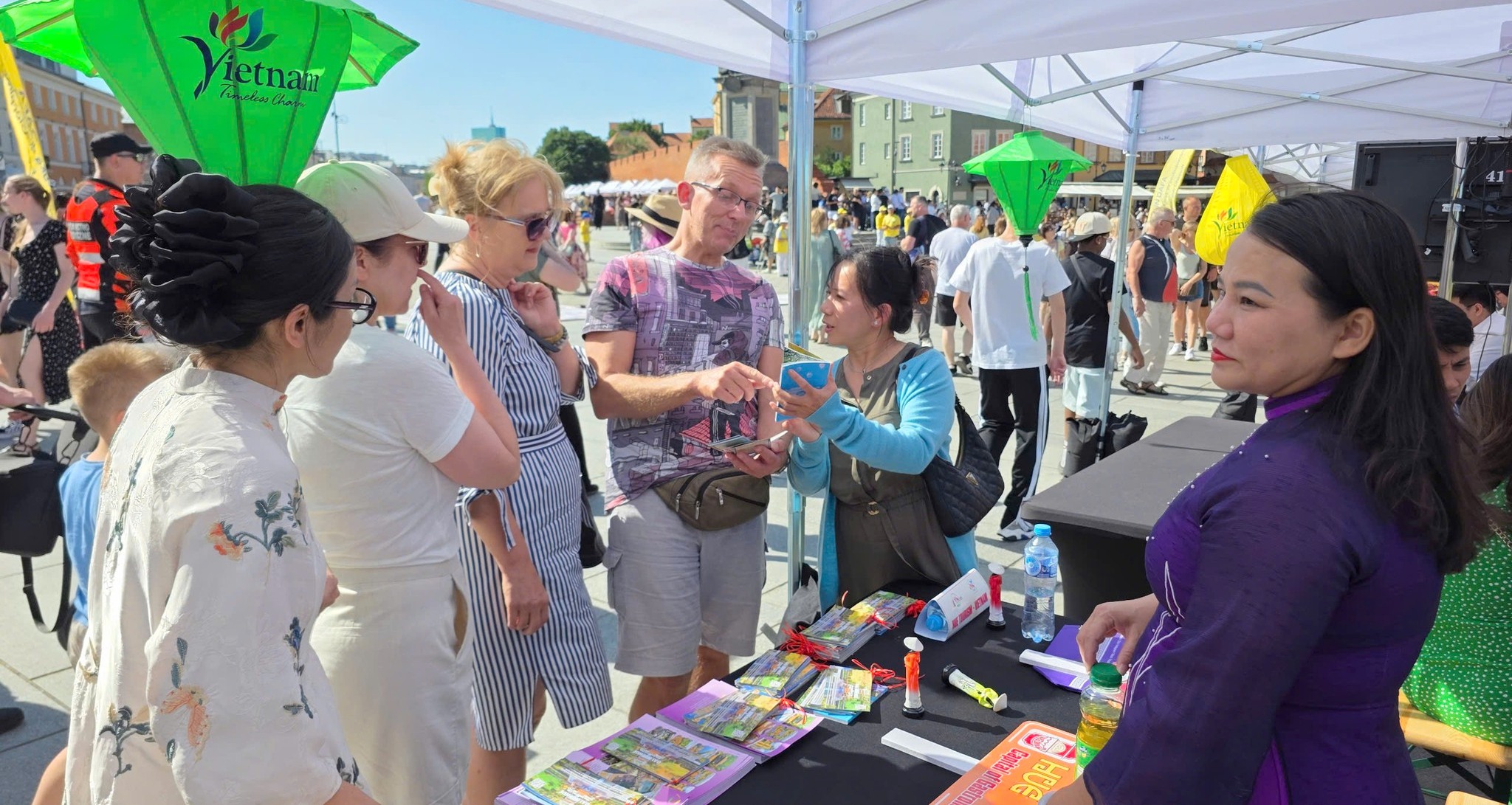 Định vị thương hiệu, quảng bá điểm đến Huế tại châu Âu