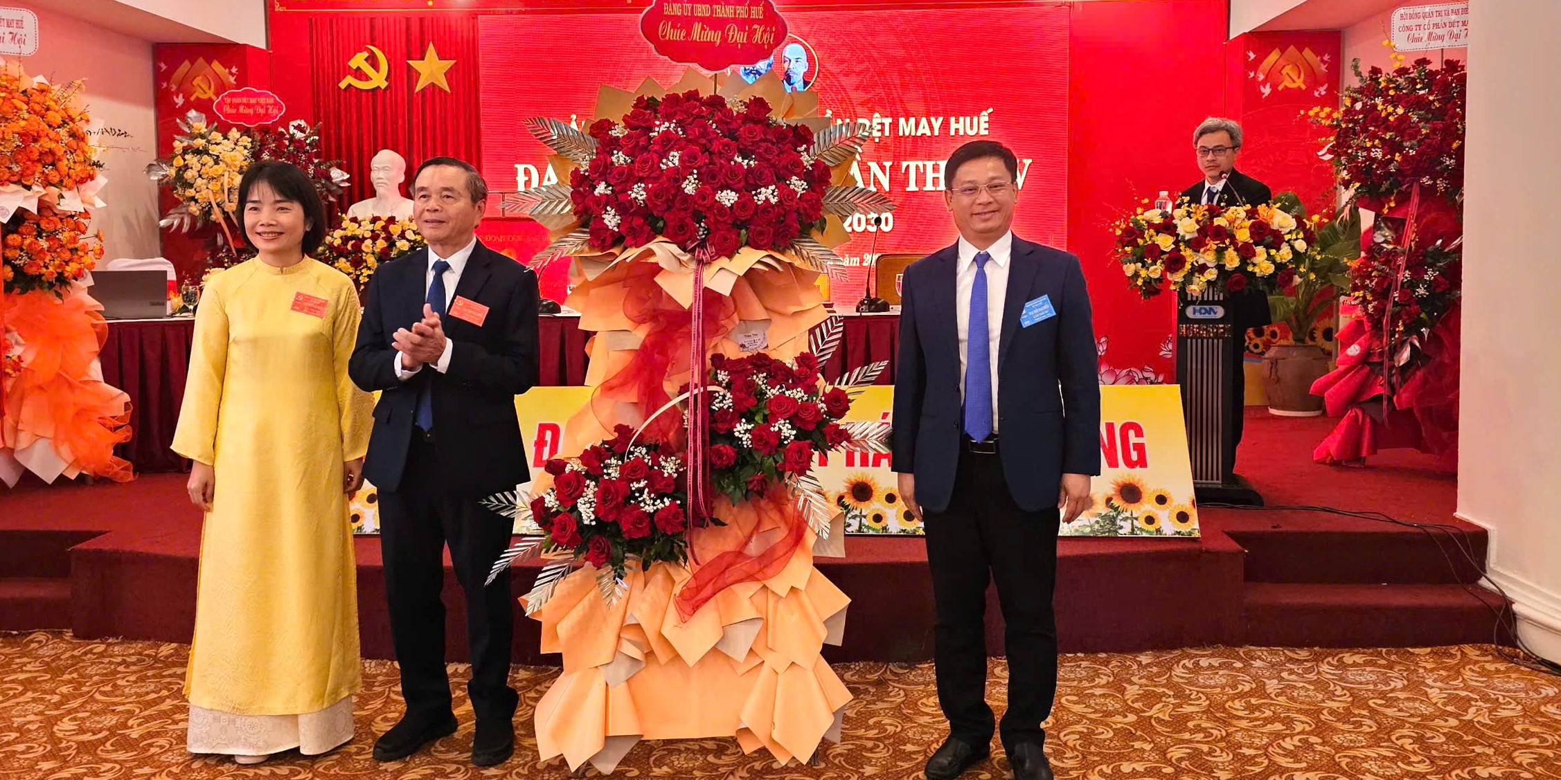 Công ty CP Dệt may Huế Hướng tới xanh hóa và chuyển đổi số toàn diện trong sản xuất