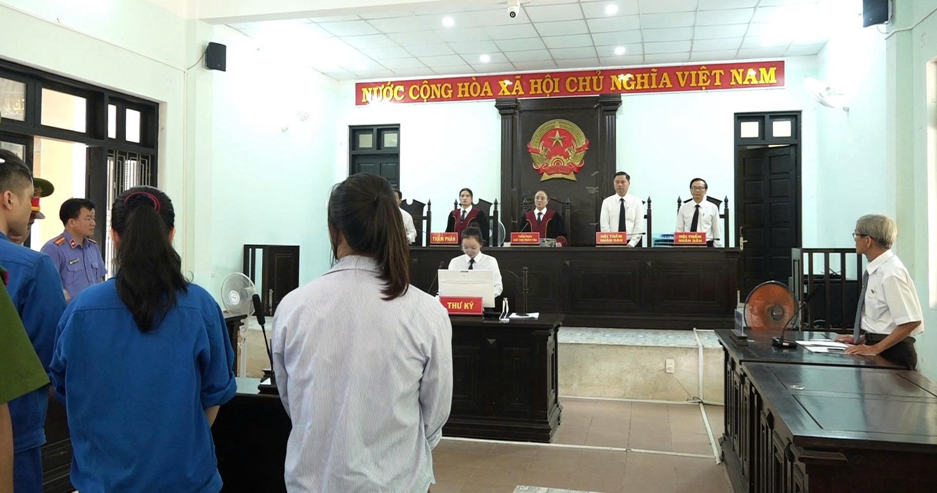 Chiếm đoạt hơn 20 tỷ đồng thông qua huy động vốn để kinh​ doanh