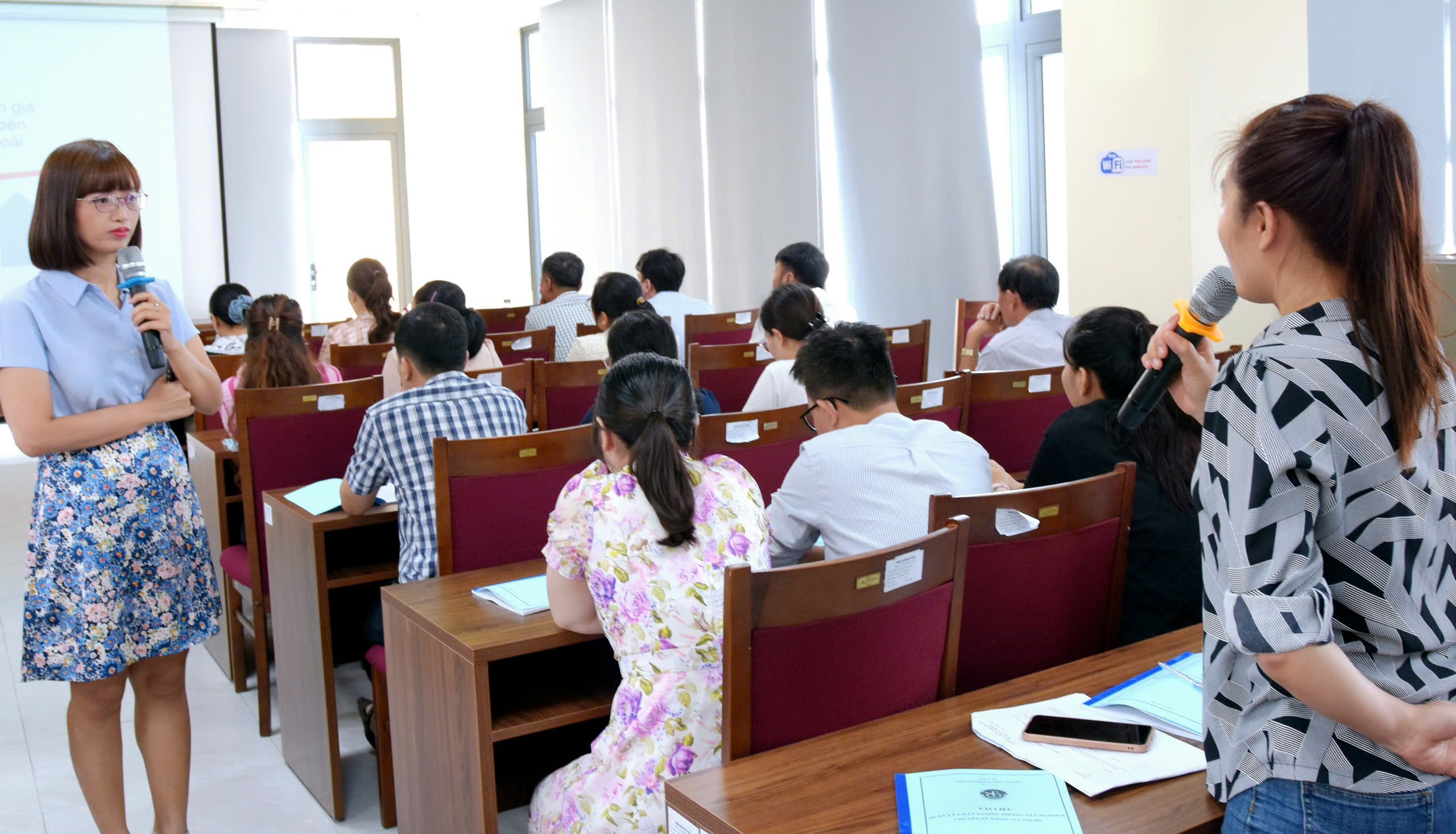 Đào tạo đánh giá nội bộ chất lượng phòng xét nghiệm y học