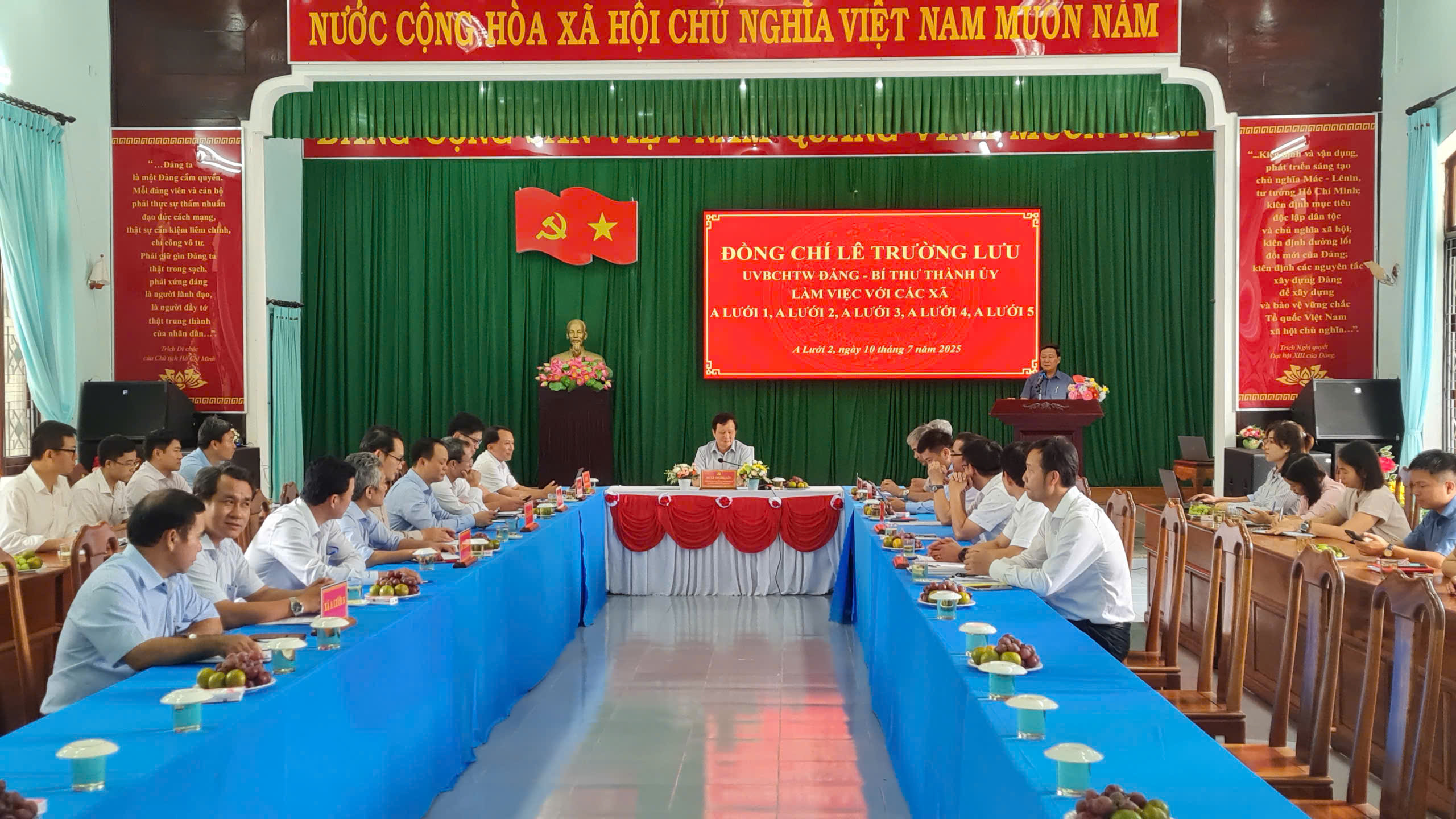 Tháo gỡ khó khăn bước đầu vận hành chính quyền địa phương 2 cấp