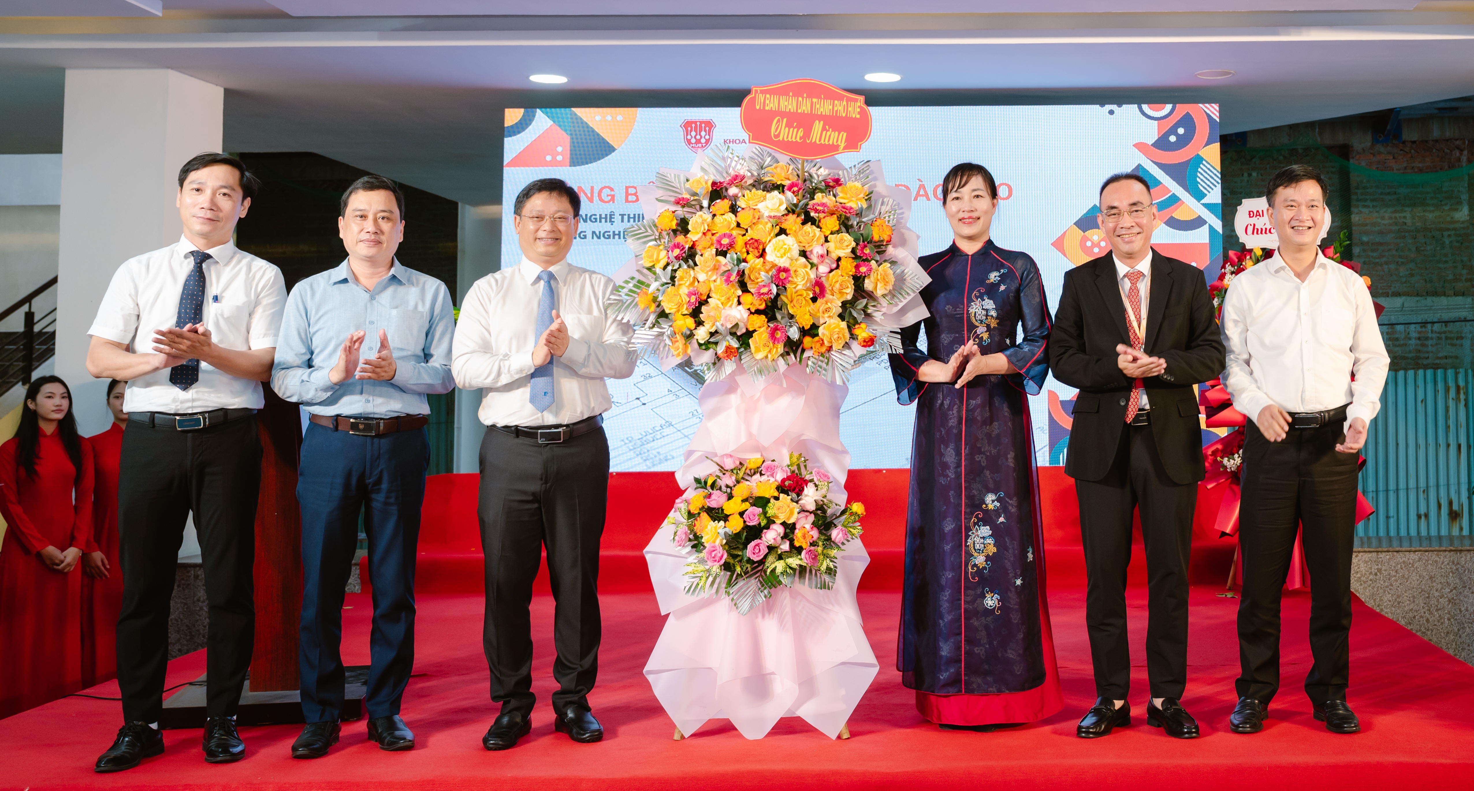 Công bố chương trình đào tạo mới trong thời đại công nghiệp số