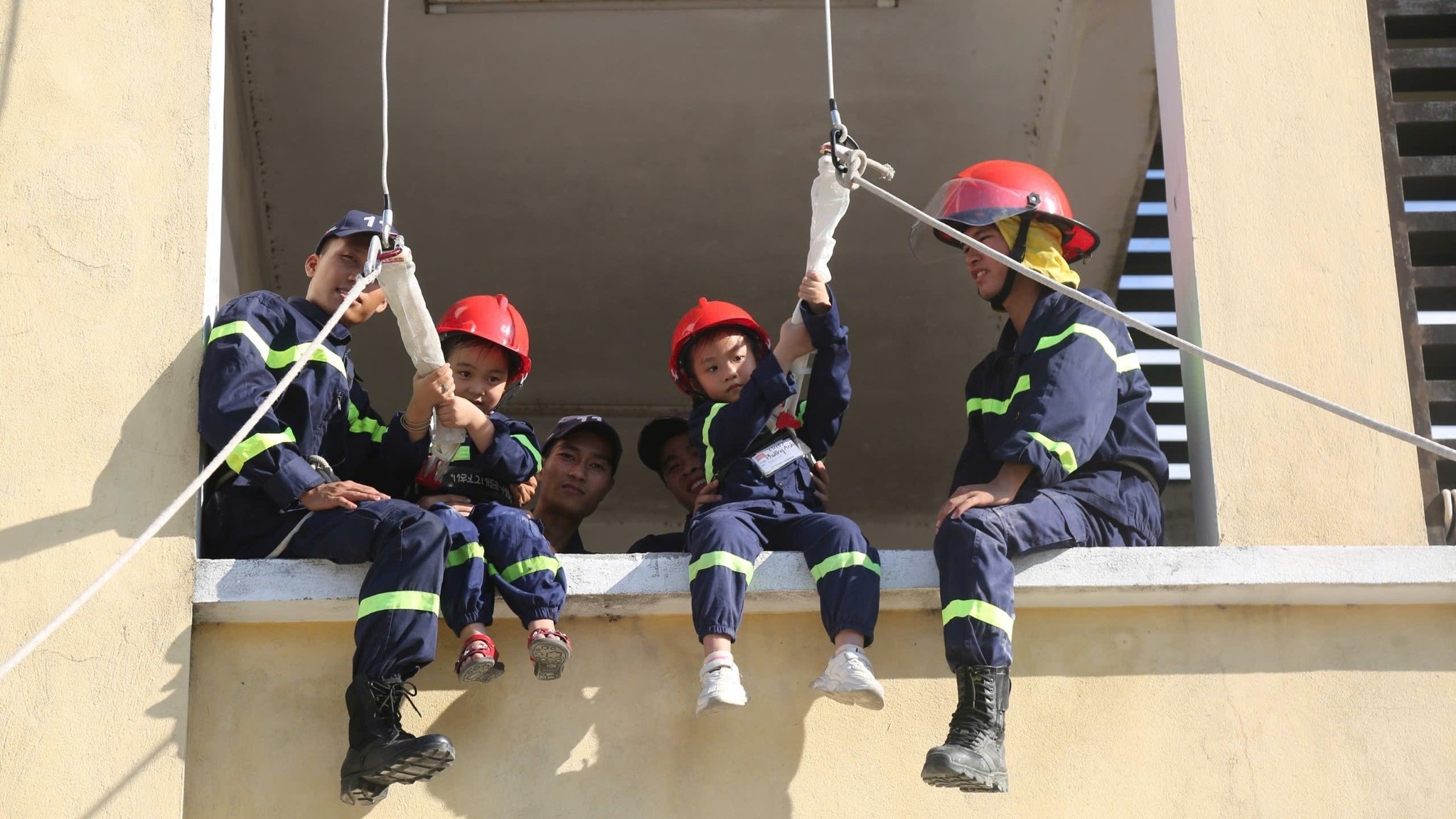 Trải nghiệm Em làm lính cứu hỏa