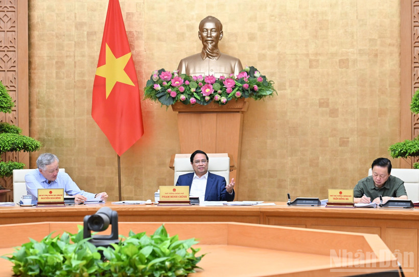 Thủ tướng Phạm Minh Chính chủ trì phiên họp Chính phủ chuyên đề xây dựng pháp luật tháng 7 2025
