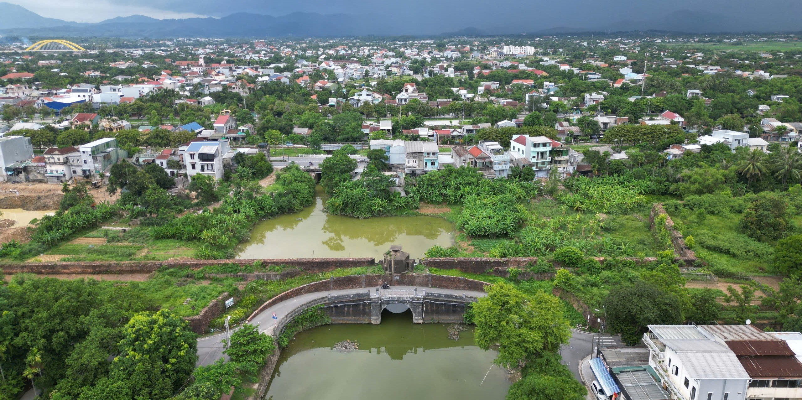 Tháo dỡ 26 lô cốt và nhiều công trình chiến đấu tại di tích Kinh thành Huế