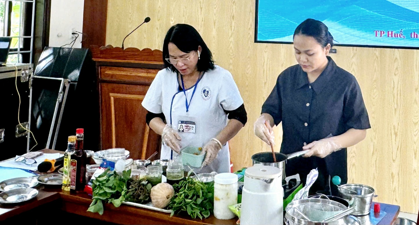 Chăm sóc dinh dưỡng cho phụ nữ mang thai và bà mẹ có con dưới 2 tuổi