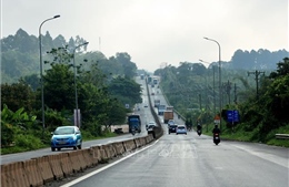 Huế cần 5 500 tỷ đồng hoàn chỉnh quốc lộ nối cảng Phong Điền với Cửa khẩu Hồng Vân