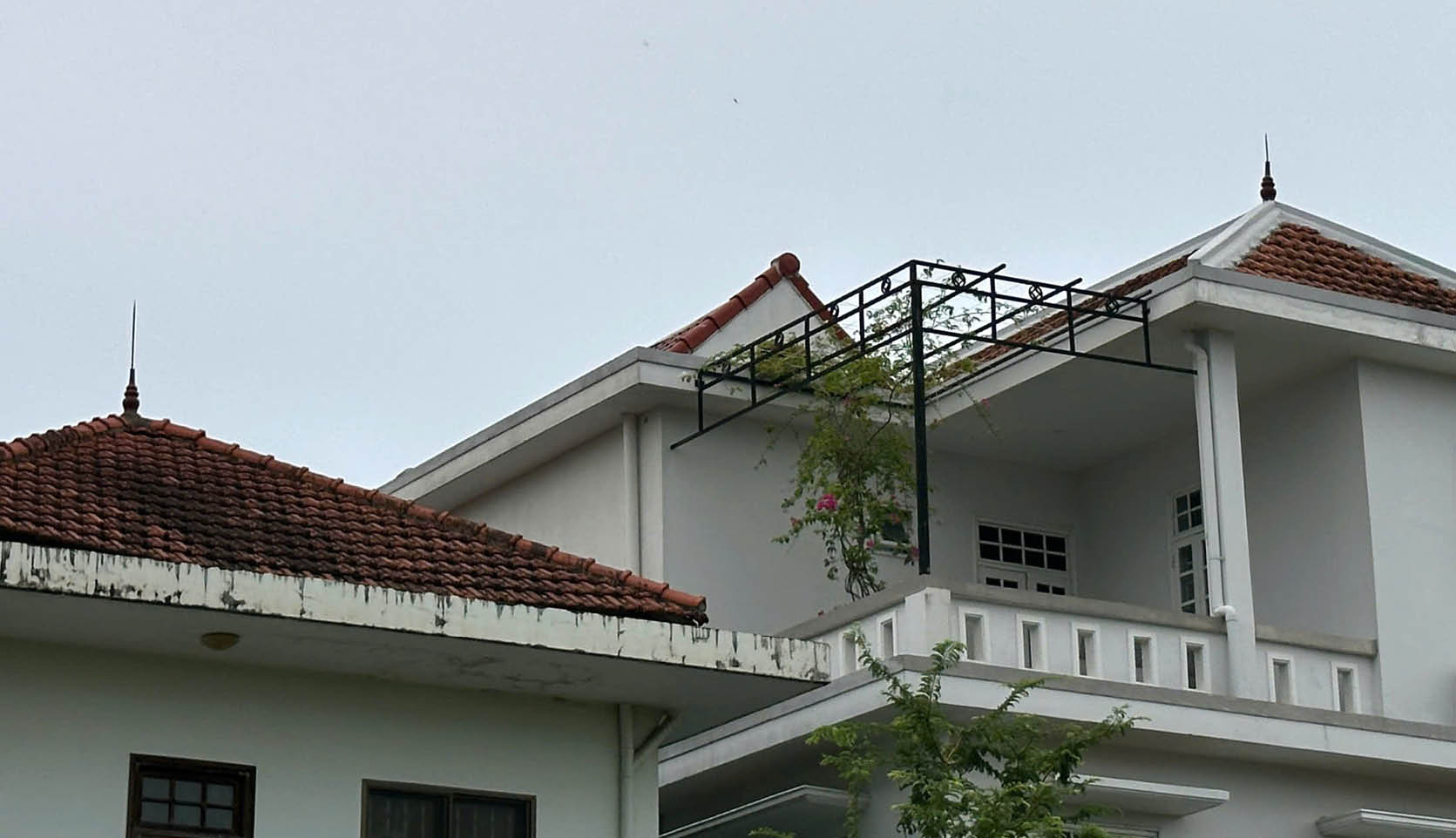 Lắp đặt hệ thống chống sét Giải pháp an toàn cần thiết cho mỗi gia đình