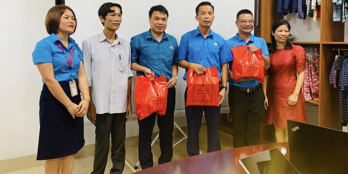 Tăng cường vai trò chủ động của công đoàn cơ sở