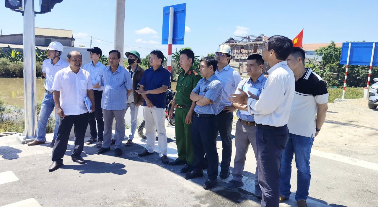 Hoàn thành đường Phong Điền - Điền Lộc trước ngày 2 9 năm nay