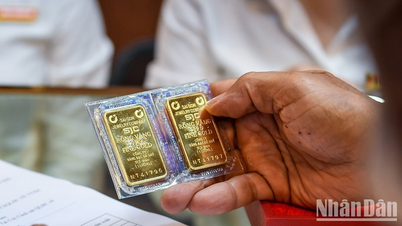 Giá vàng ngày 14 8 Vàng miếng SJC tăng vọt sát mốc 125 triệu lượng