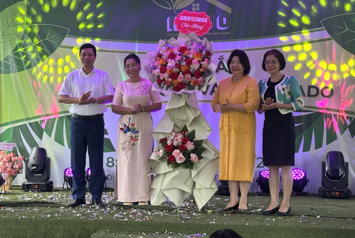 Ra mắt Hợp tác xã nông dược và thương mại dịch vụ NADO