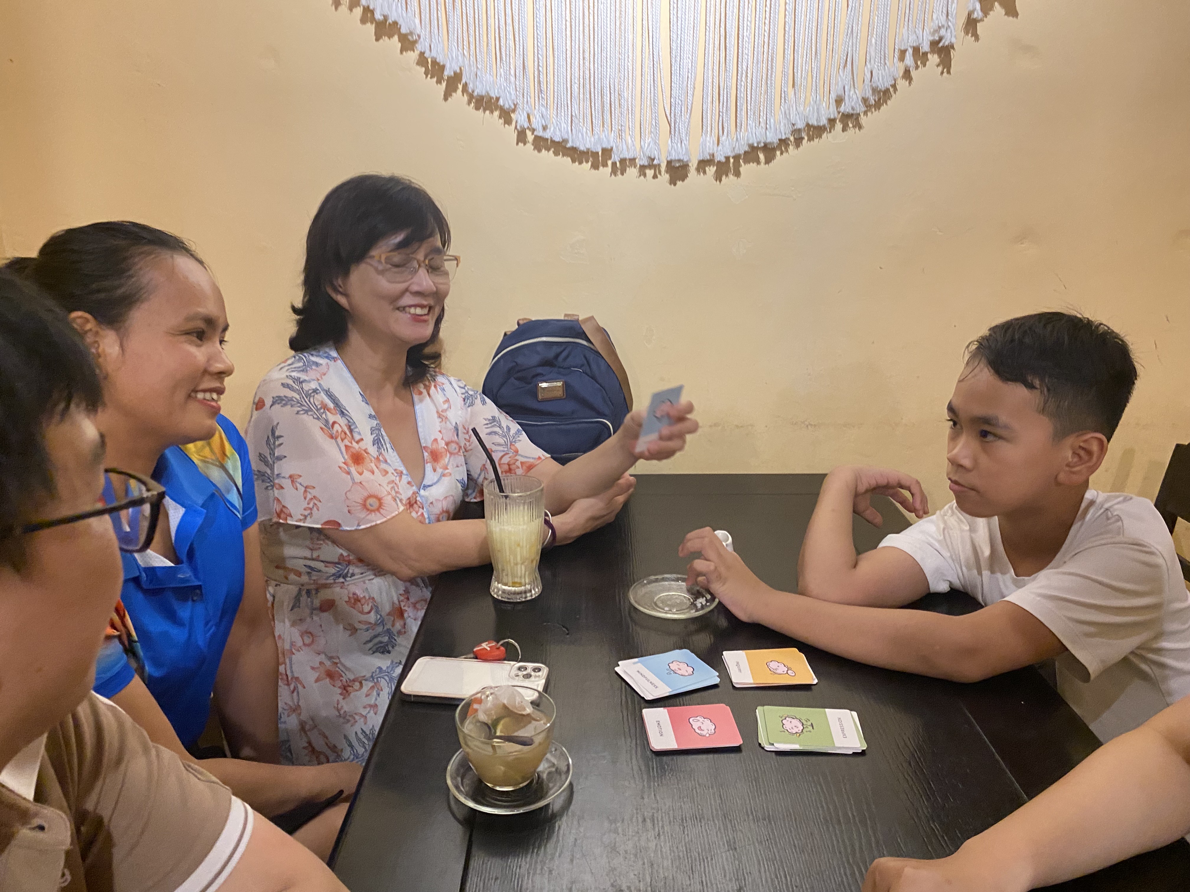 Câu lạc bộ cà phê tiếng Anh