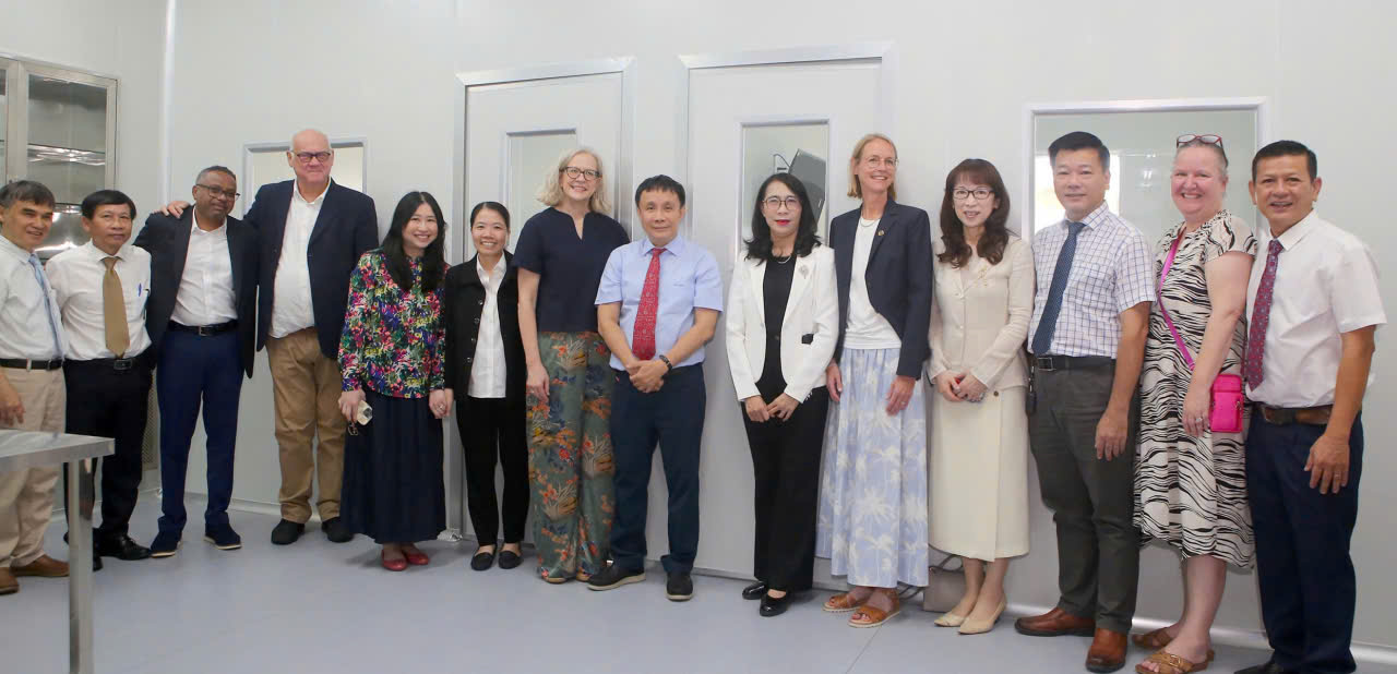 Khánh thành Phòng ghép tủy tại Bệnh viện Trung ương Huế