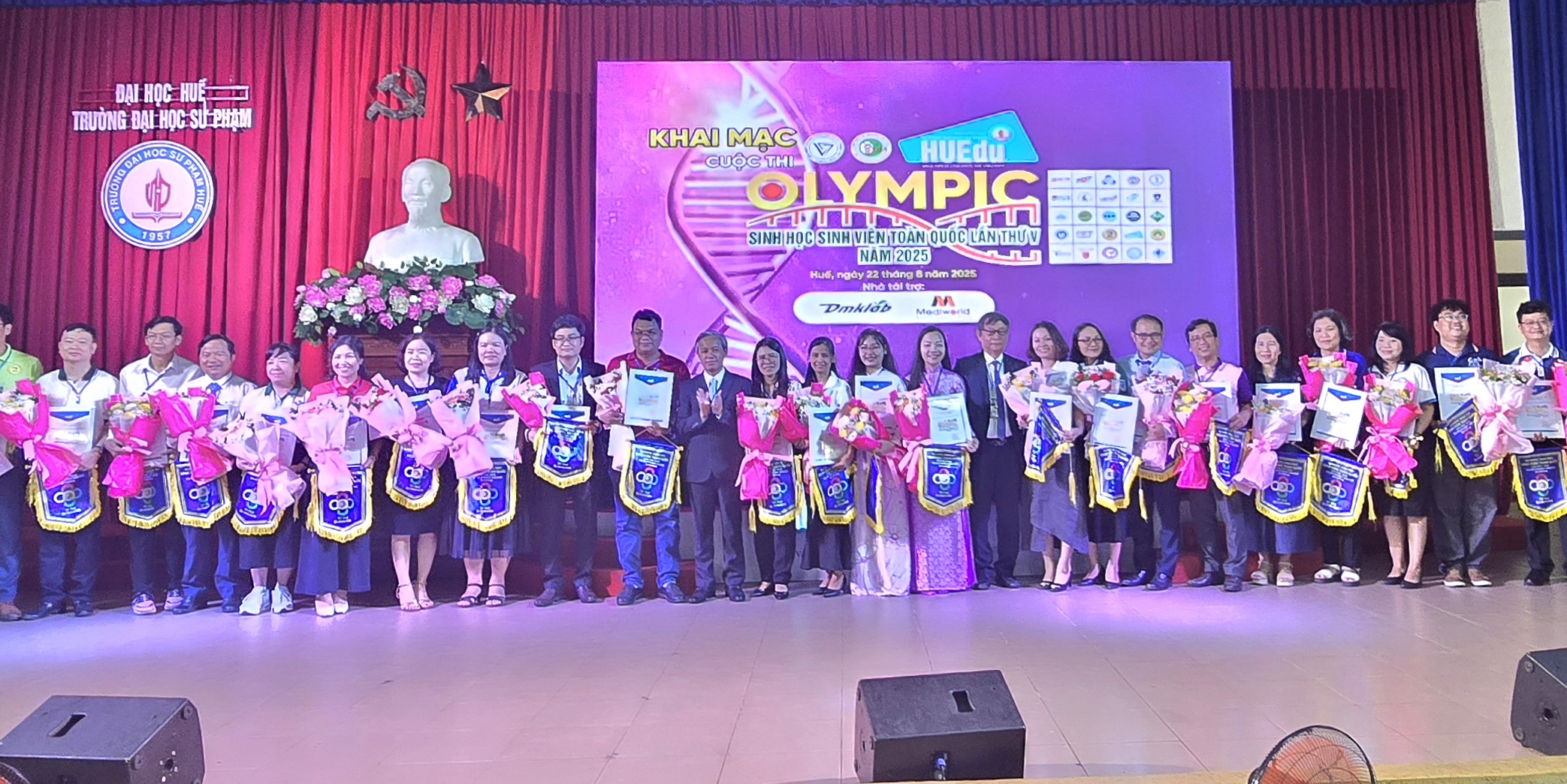 26 đội tham gia cuộc thi Olympic Sinh học sinh viên toàn quốc