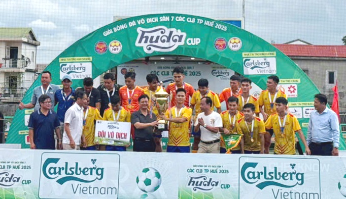 FC Cori đăng quang giải bóng đá sân 7 các câu lạc bộ TP Huế 2025