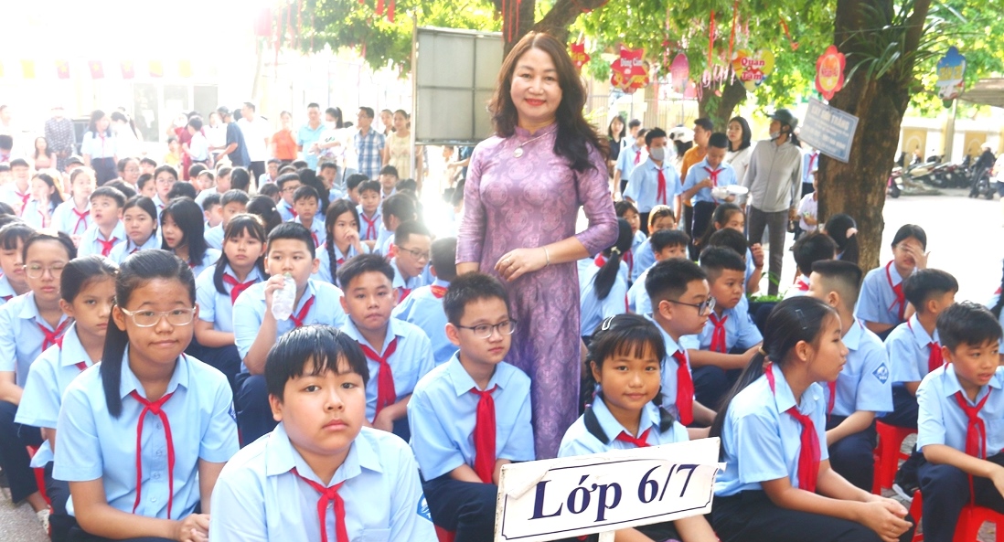 Học sinh Huế tựu trường, sẵn sàng cho năm học mới