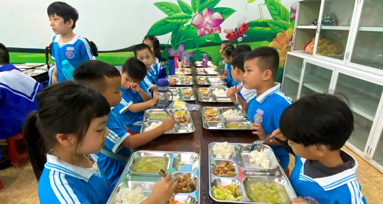 Mở rộng mô hình tiên tiến đảm bảo an toàn thực phẩm tại bếp ăn bán trú