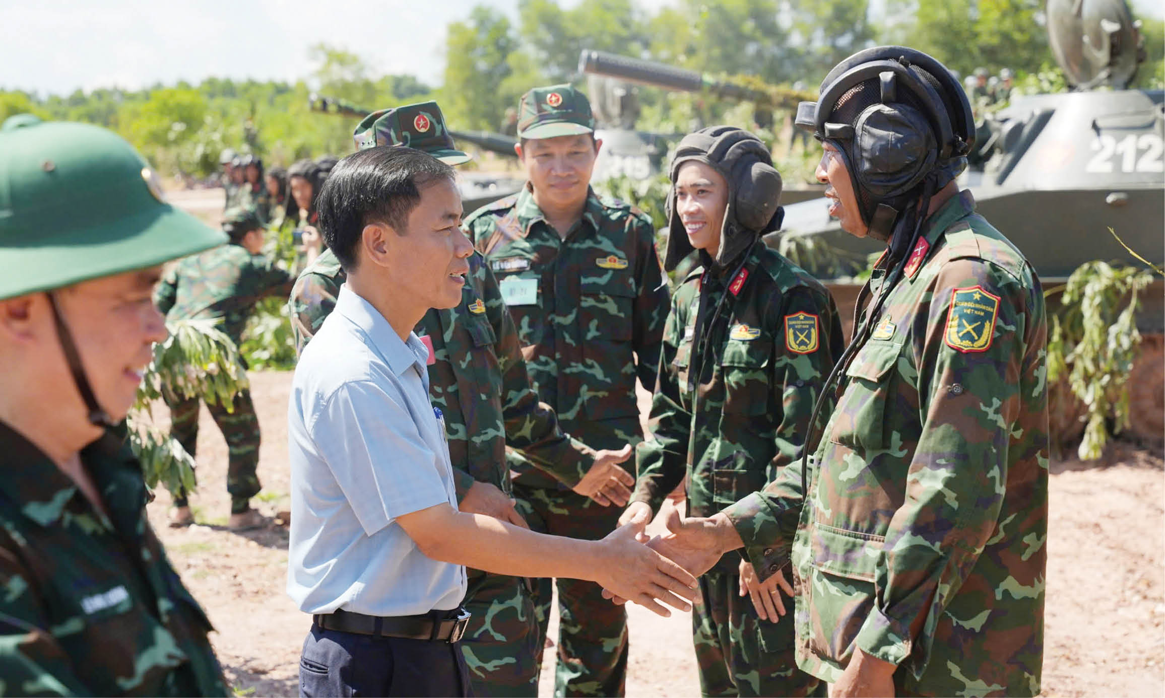 Xây dựng lực lượng vũ trang hoàn thành xuất sắc nhiệm vụ