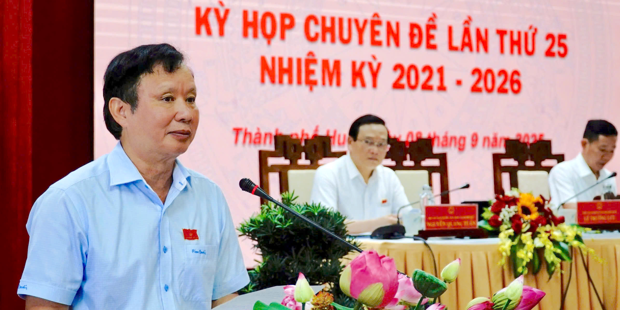 Thông qua nhiều nghị quyết quan trọng, mở đường cho phát triển đô thị