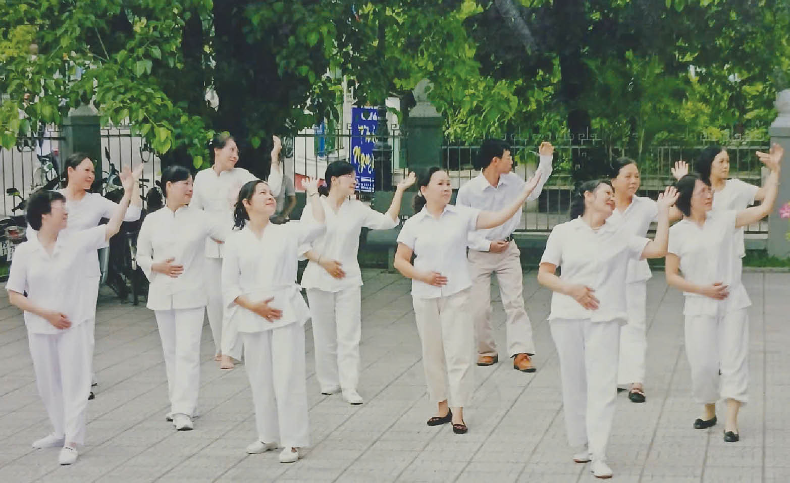 Người Huế luyện công