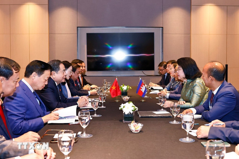 Chủ tịch Quốc hội hội kiến nhà lãnh đạo Campuchia và Timor Leste
