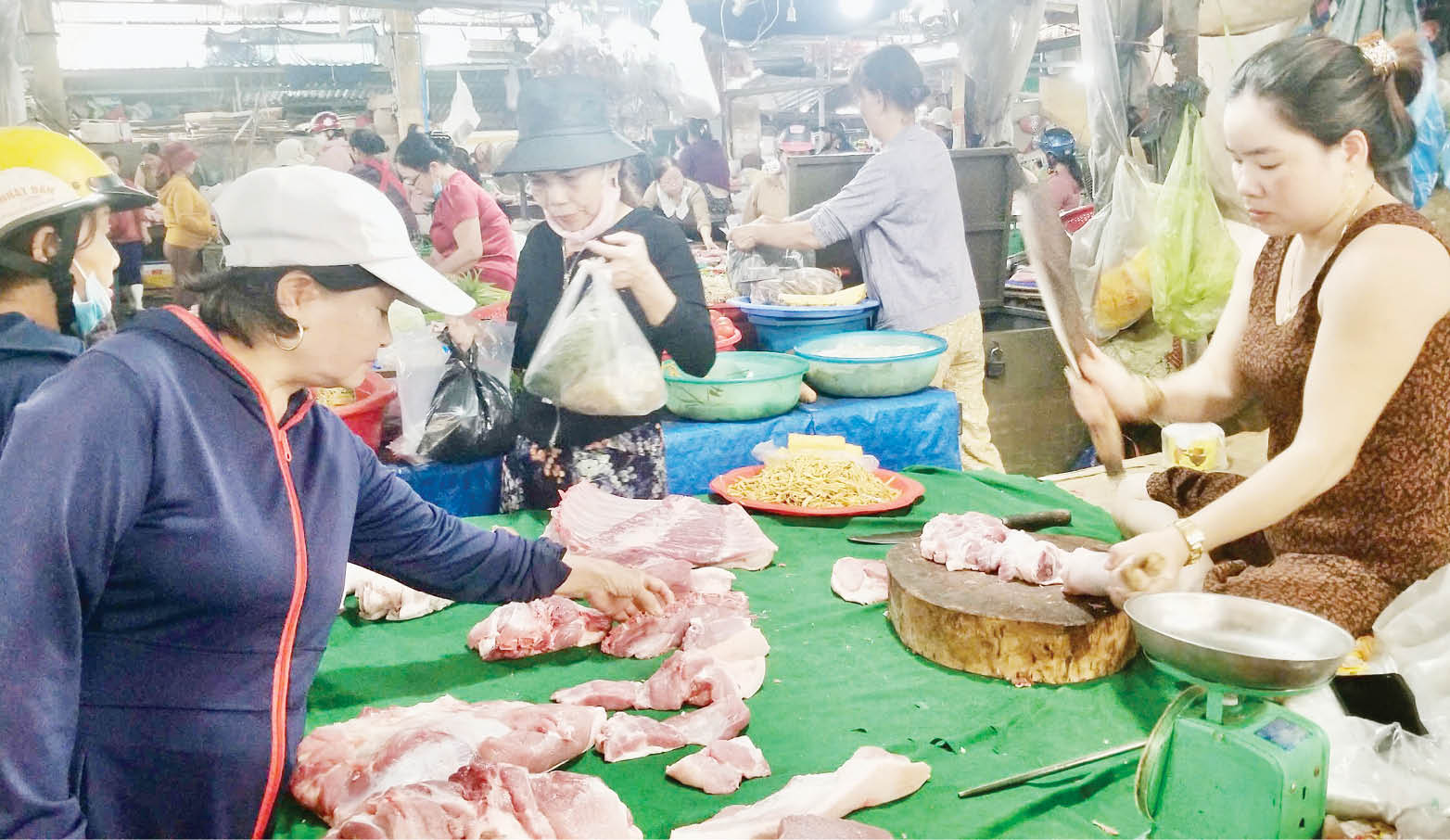 Thịt lợn được người dân “đón nhận” trở lại