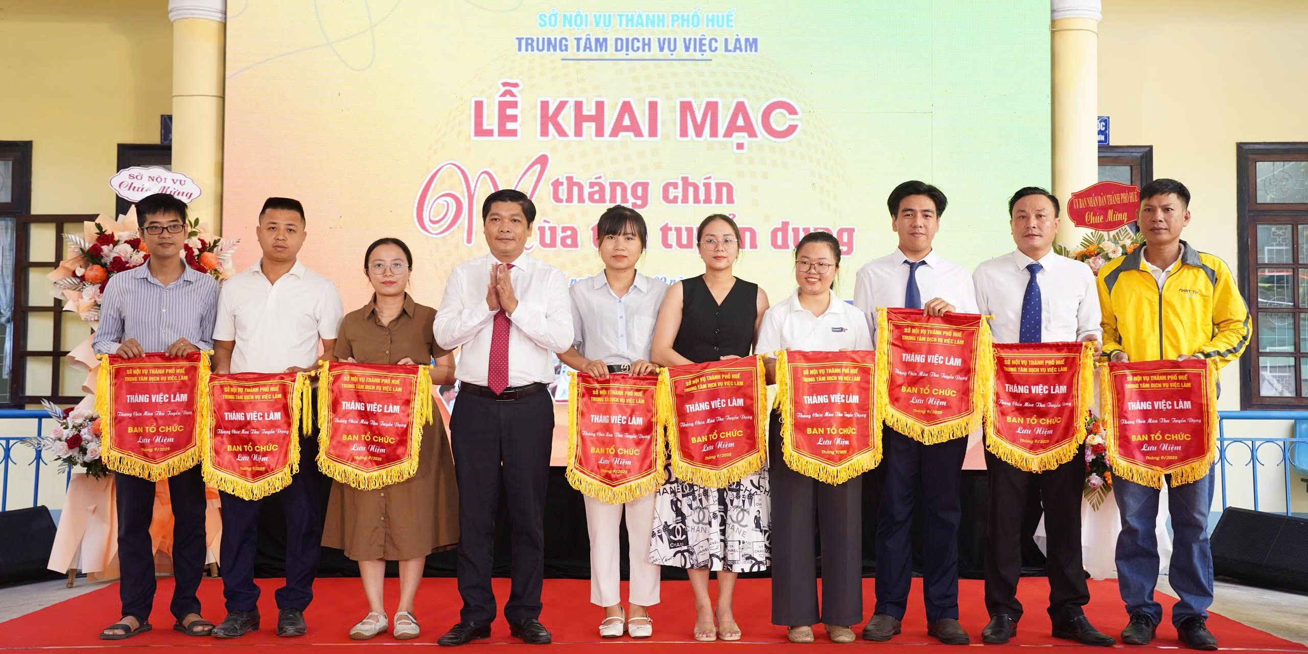 Gần 9 000 vị trí việc làm trong và ngoài nước dành cho lao động Huế