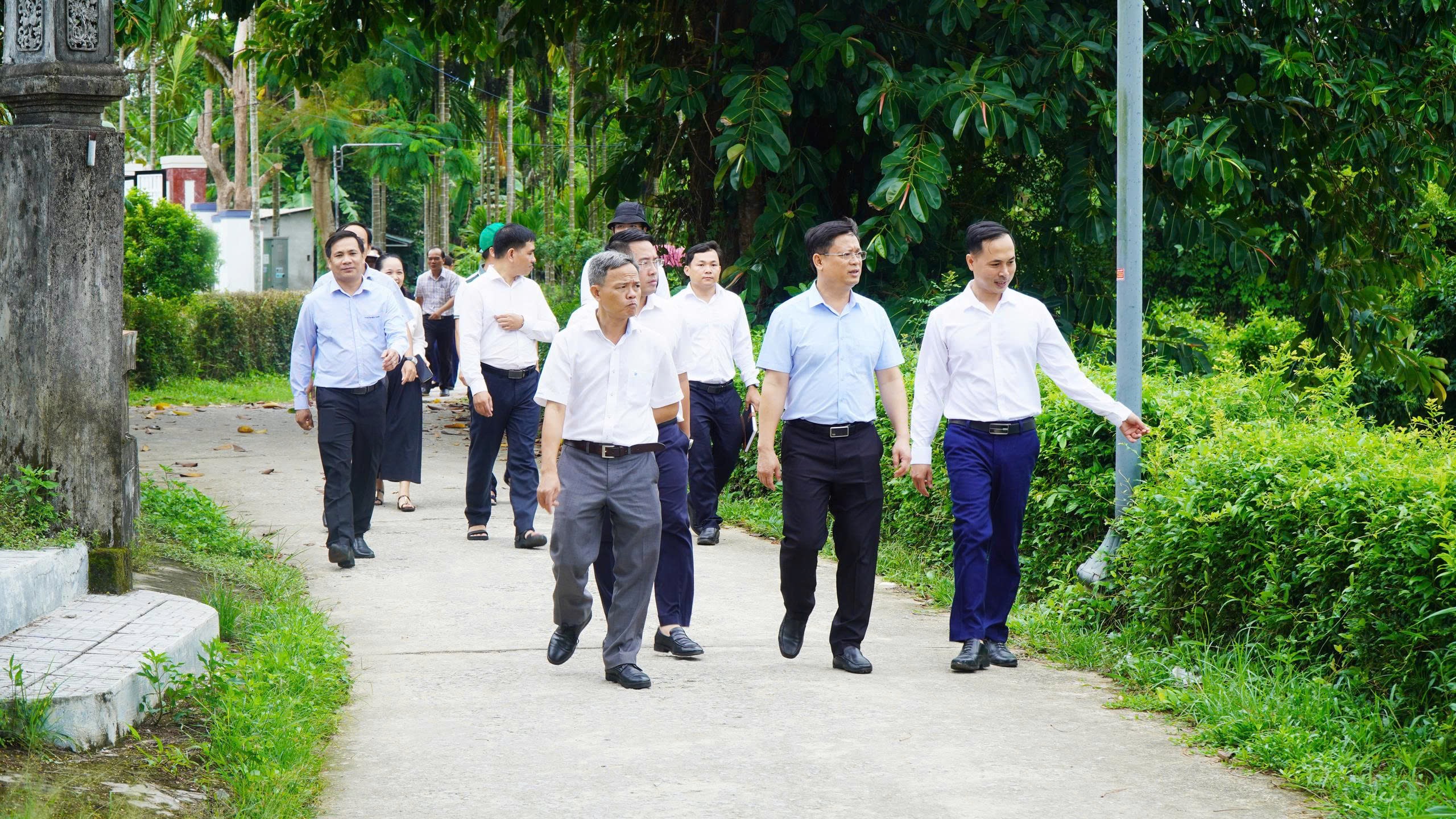 Phát triển du lịch cộng đồng phải gắn hạ tầng và giá trị bản địa