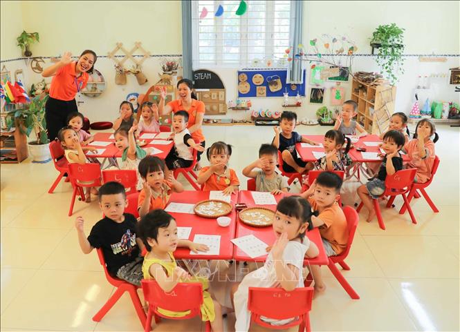 Quy định mới về chế độ trả tiền lương dạy thêm giờ đối với nhà giáo