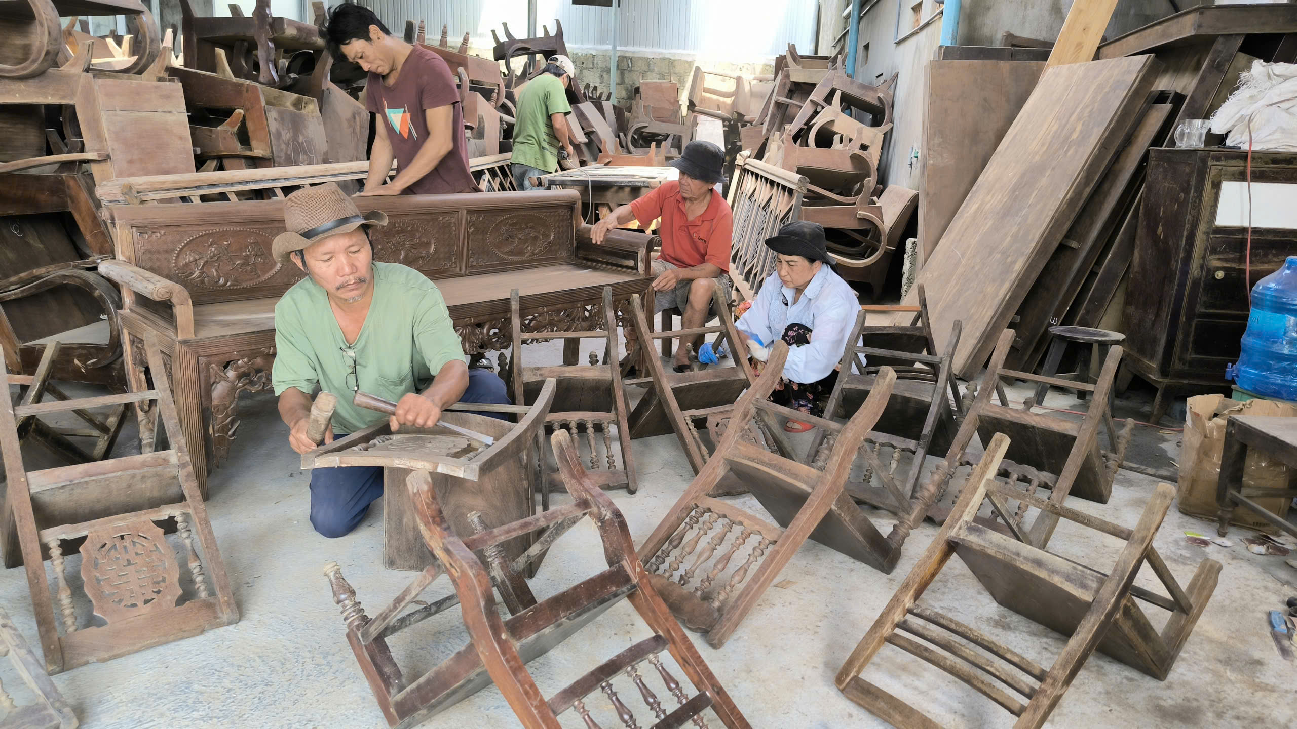 Đưa đồ gỗ xưa trở lại với đời sống hiện đại