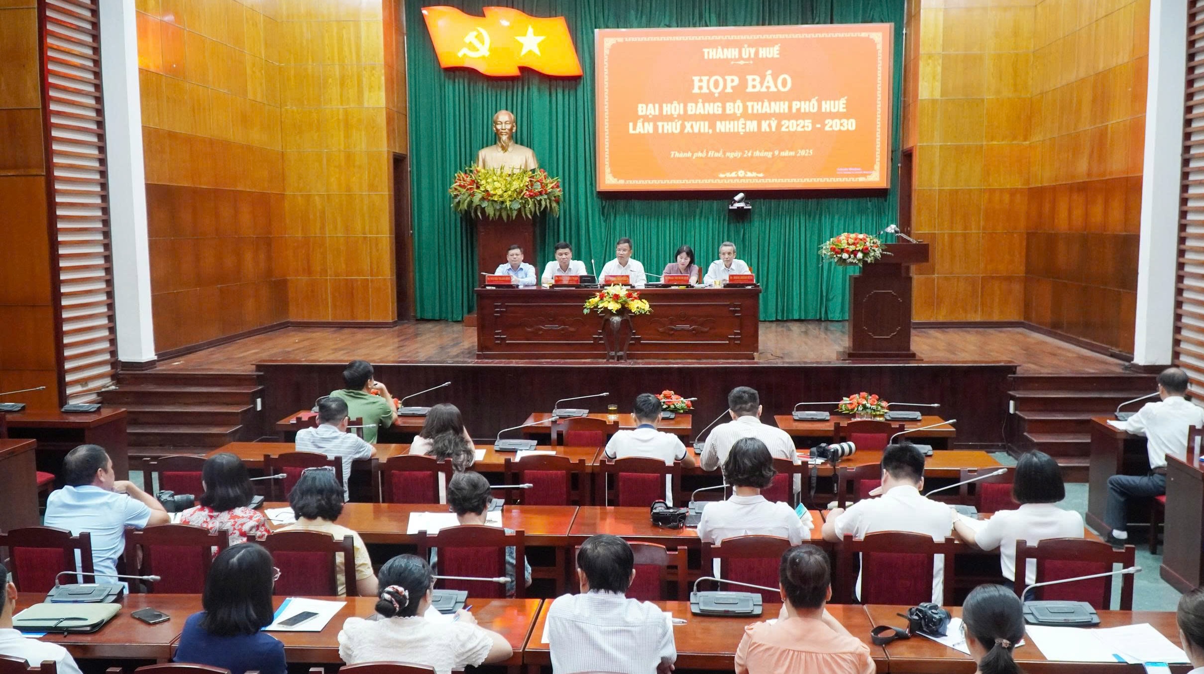 Các cơ quan báo chí tập trung tuyên truyền 8 nhóm nội dung về Đại hội